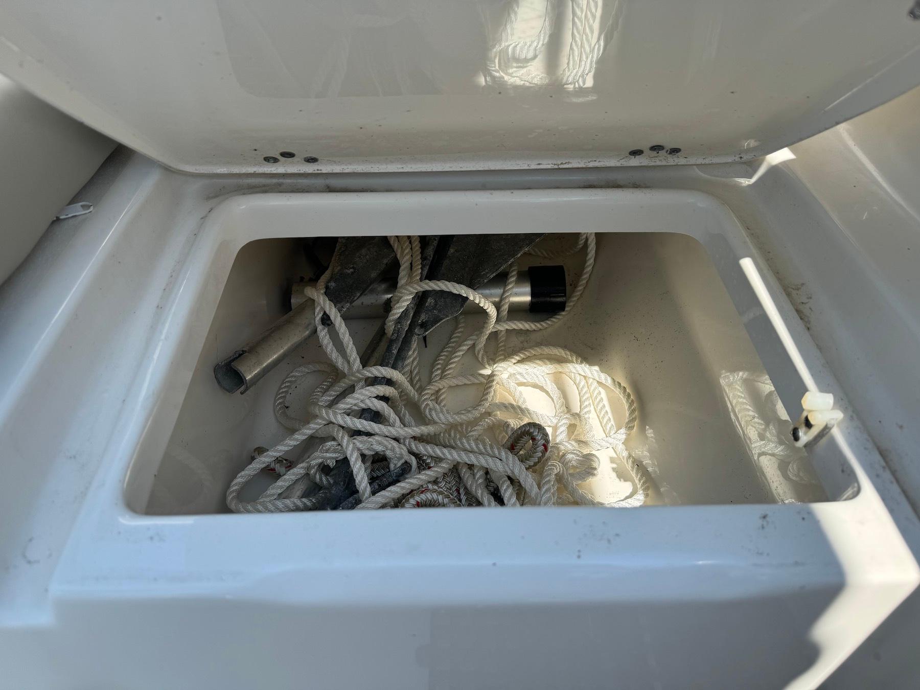 NJ 9056 MD Knot 10 Yacht Sales