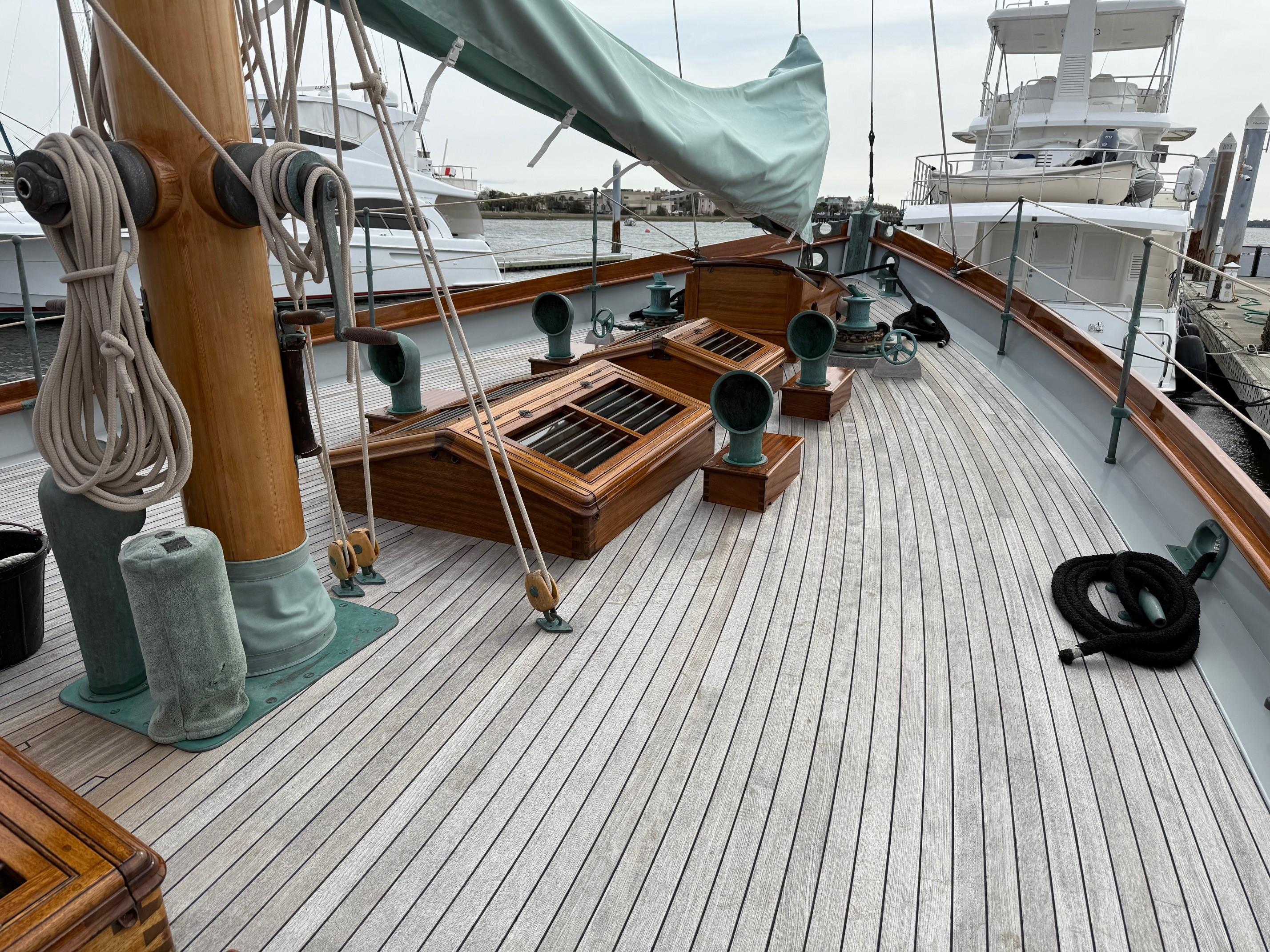 Alden-Custom Design & 2008-2011 by Rockport Marine 1938-Trade Wind ME-US-9690195 | Thumbnail