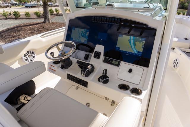 2024 Sailfish 312 CC