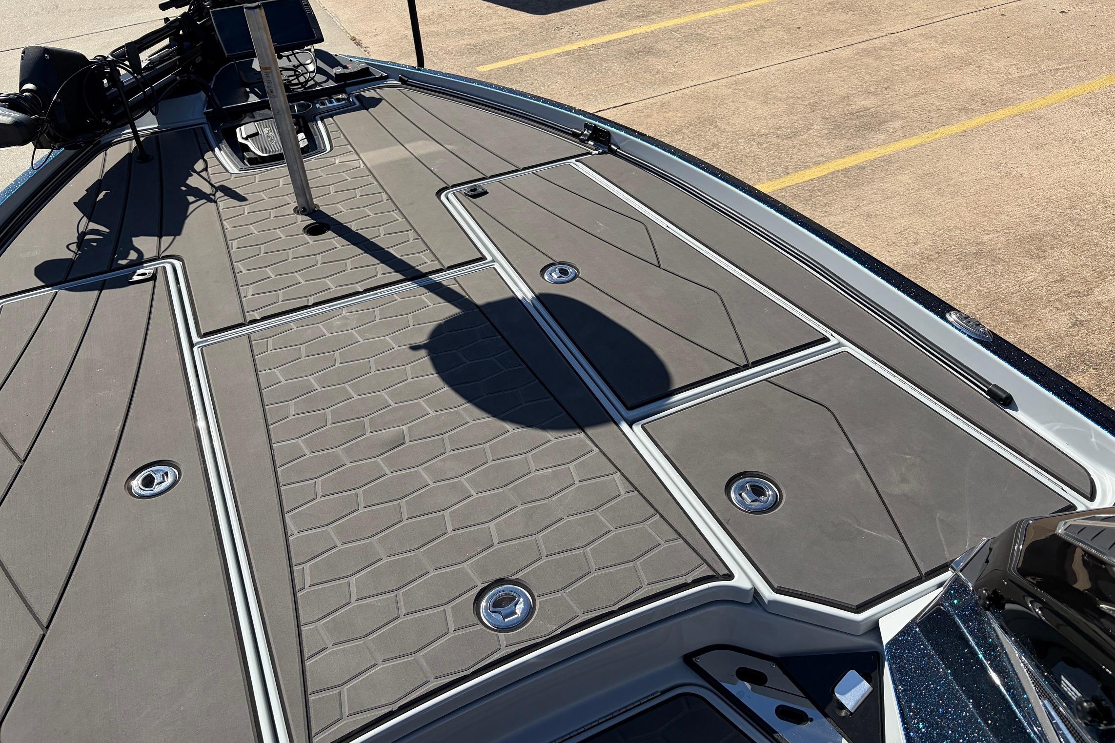 2026 Ranger Z521R Cup-Equipped