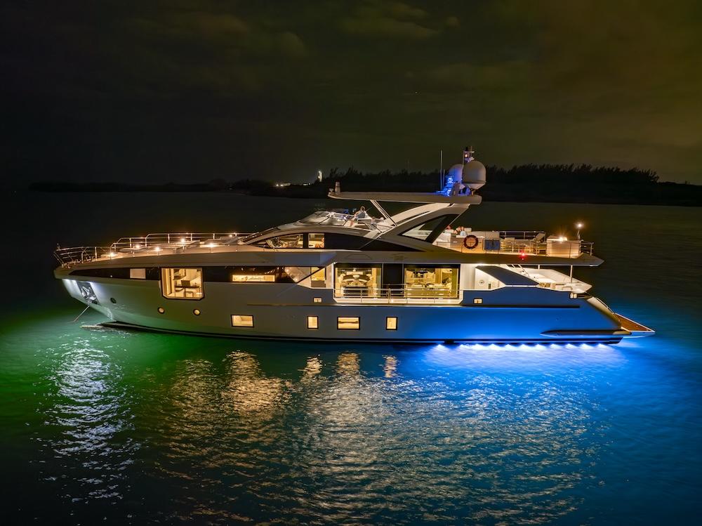 Yacht Photos Pics