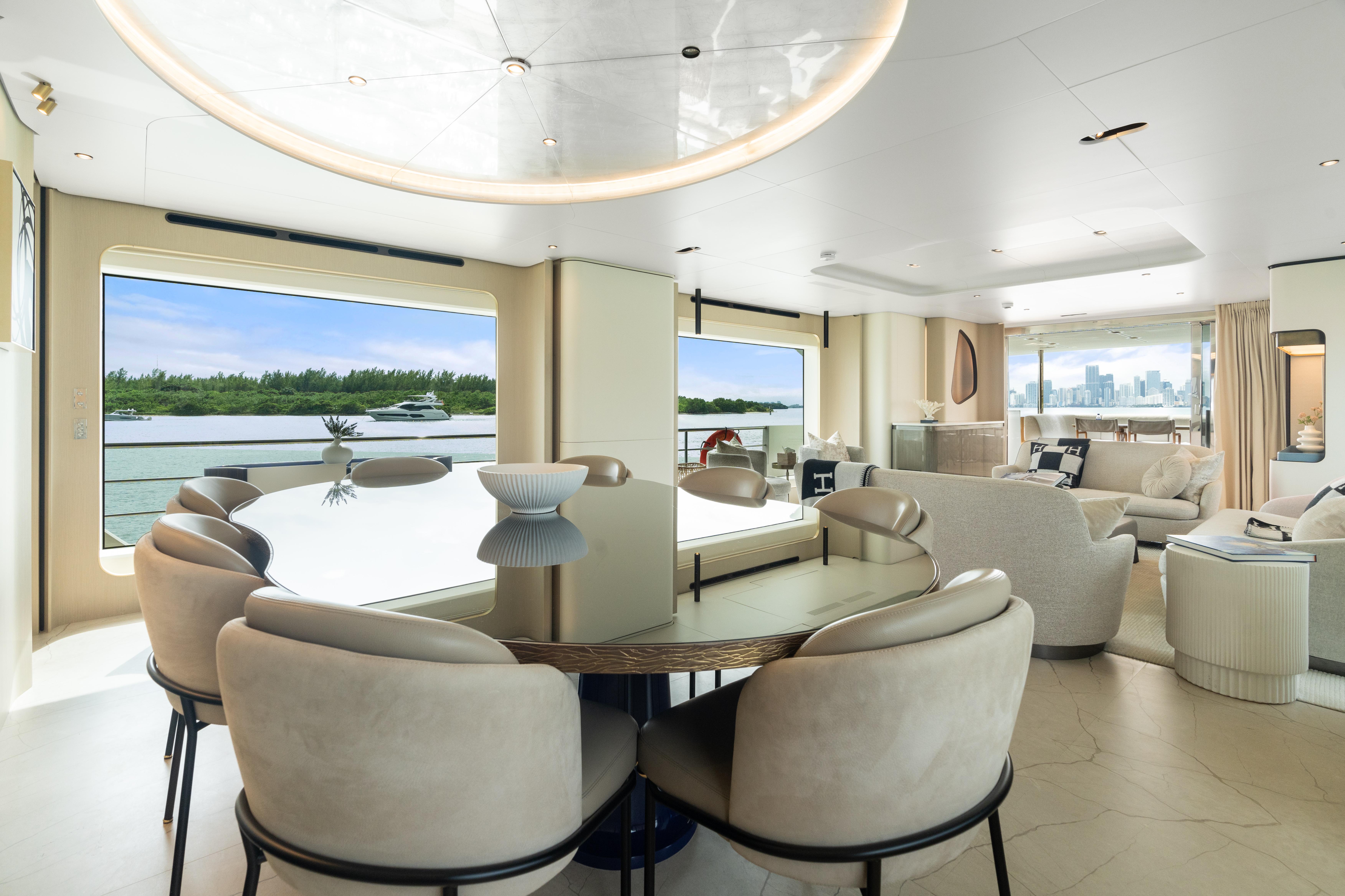 Yacht Photos Pics