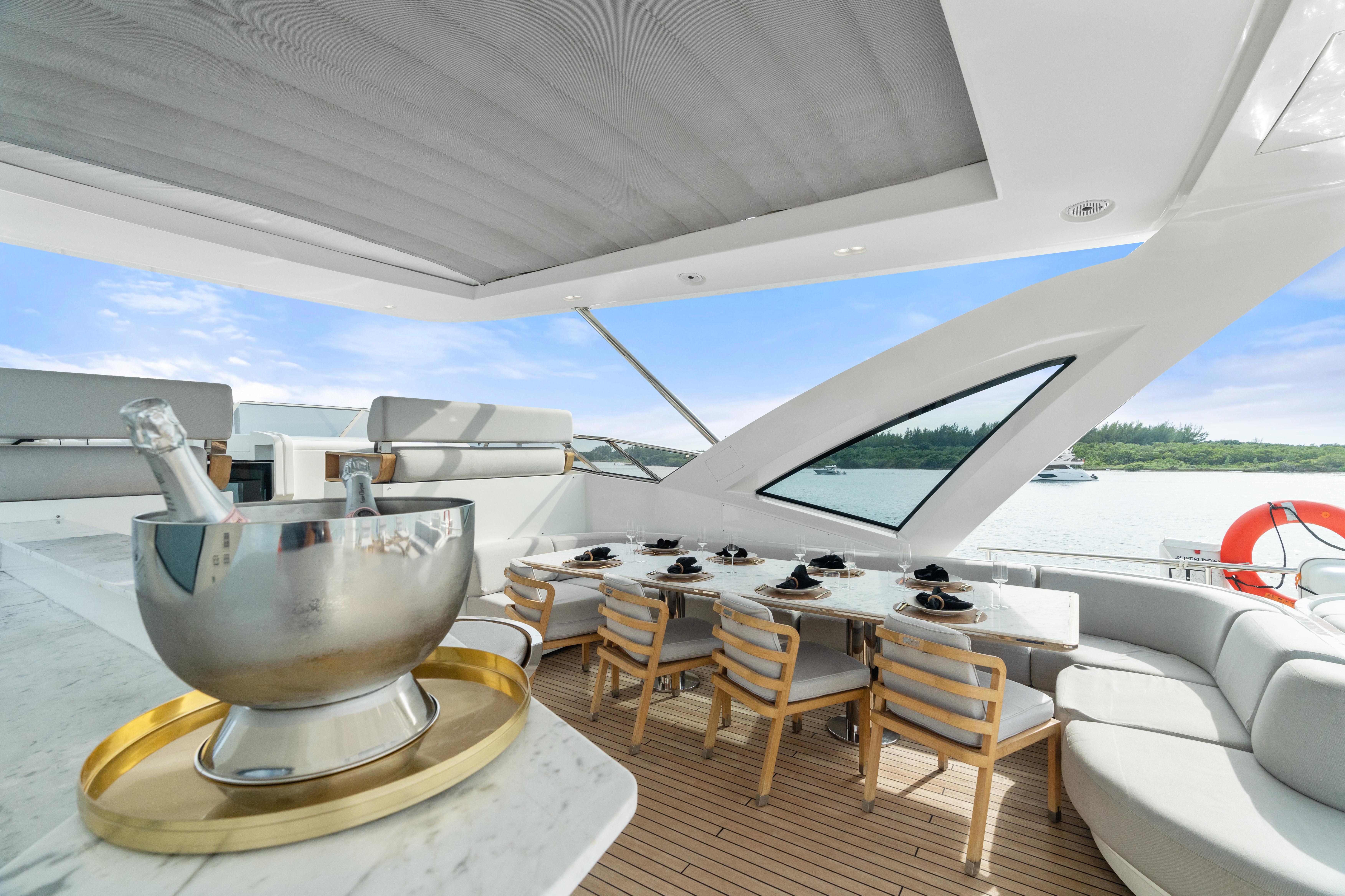 Yacht Photos Pics
