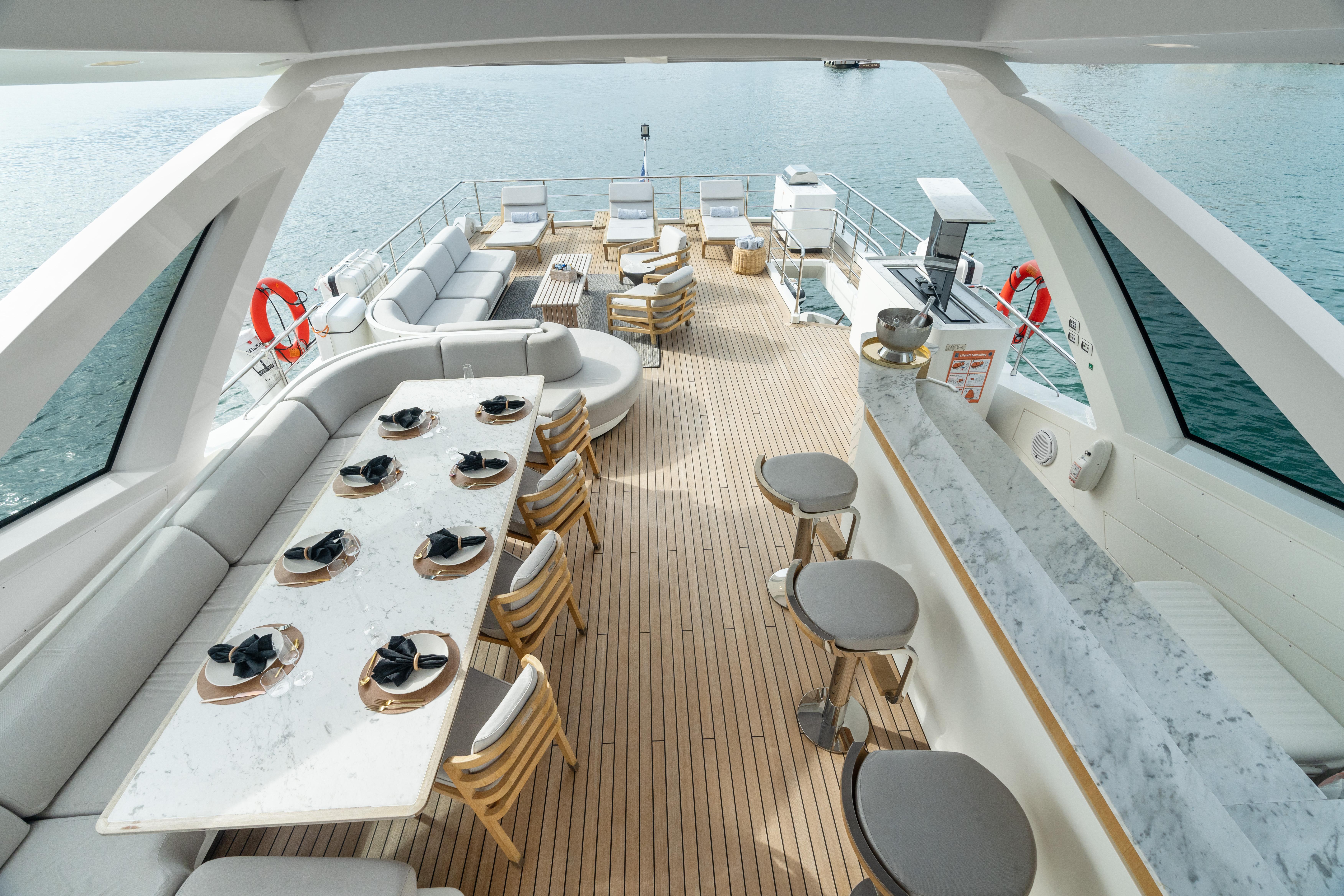 Yacht Photos Pics