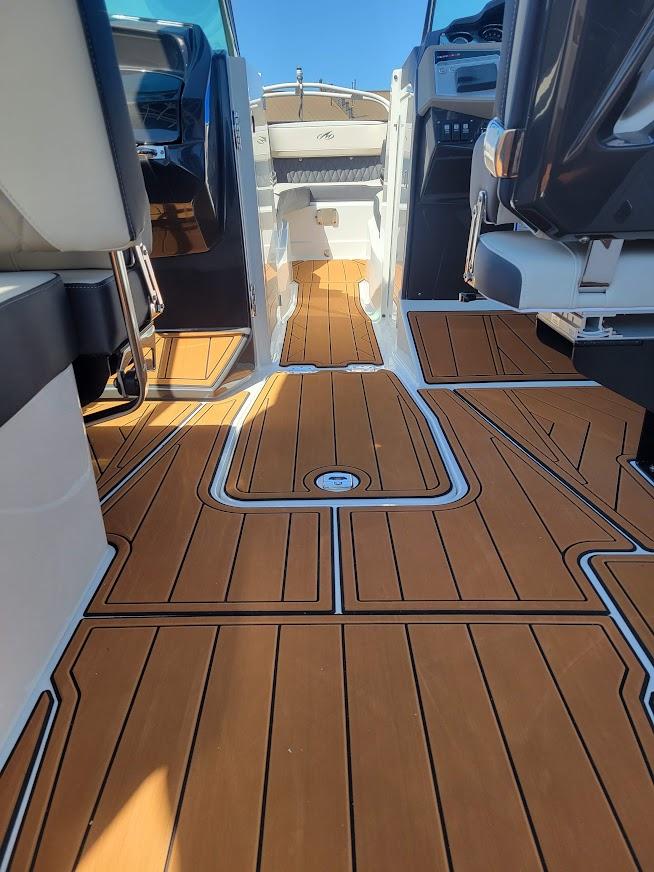 Yacht for Sale 29 Monterey Yachts Stony Point, NY Denison Yacht Sales