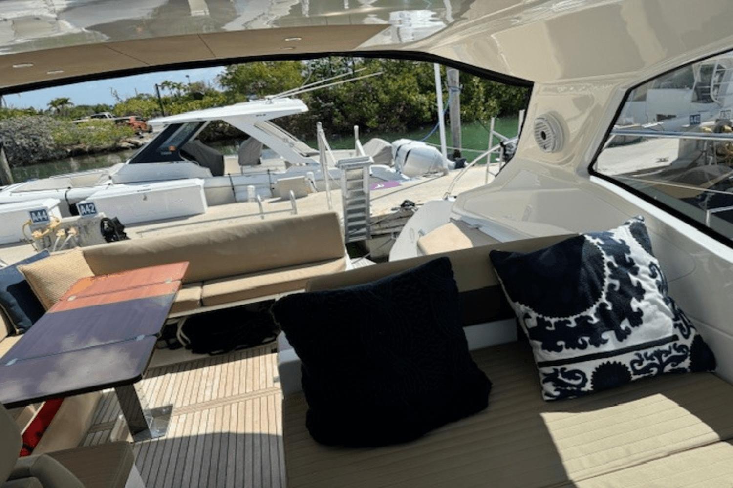 Yacht Photos Pics