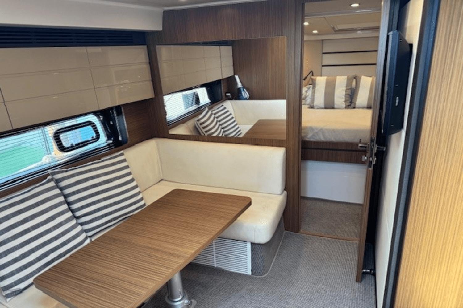 Yacht Photos Pics