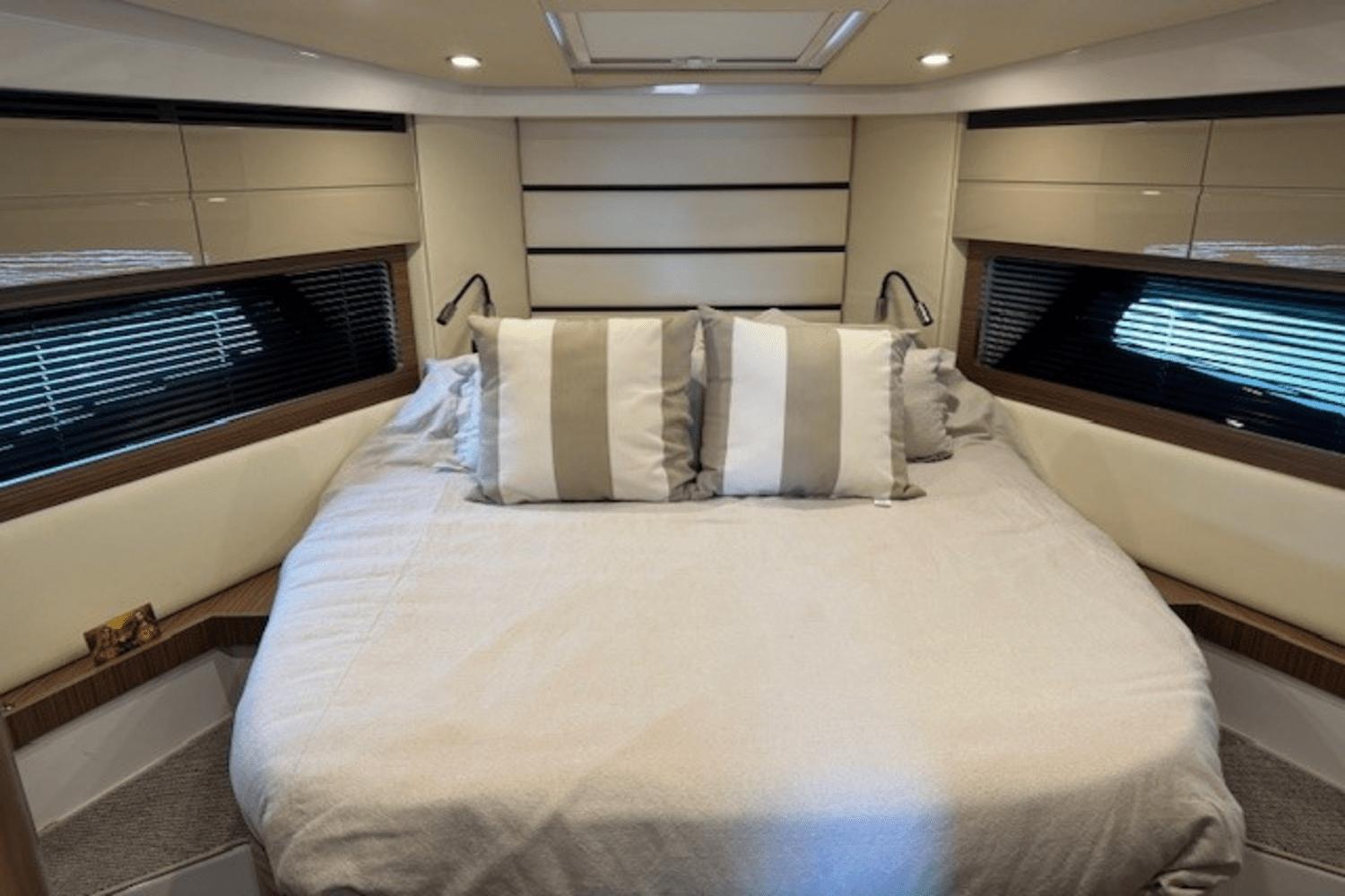 Yacht Photos Pics