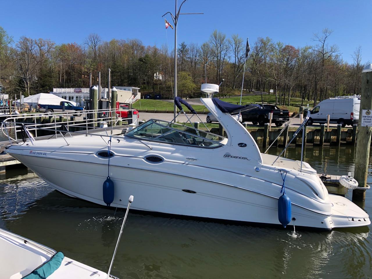 M 8020 DD Knot 10 Yacht Sales