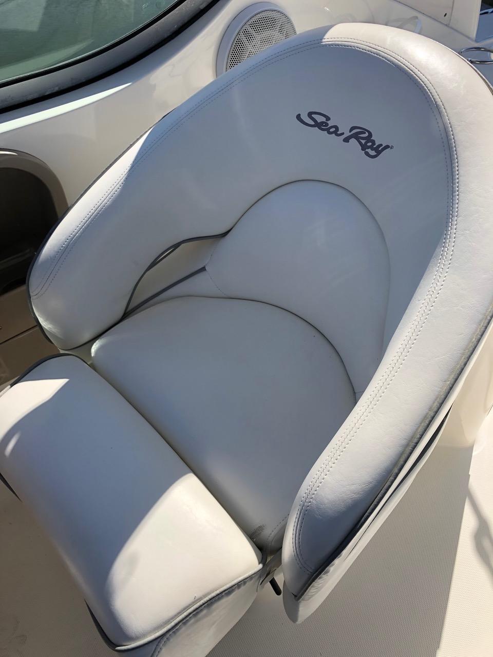 M 8020 DD Knot 10 Yacht Sales