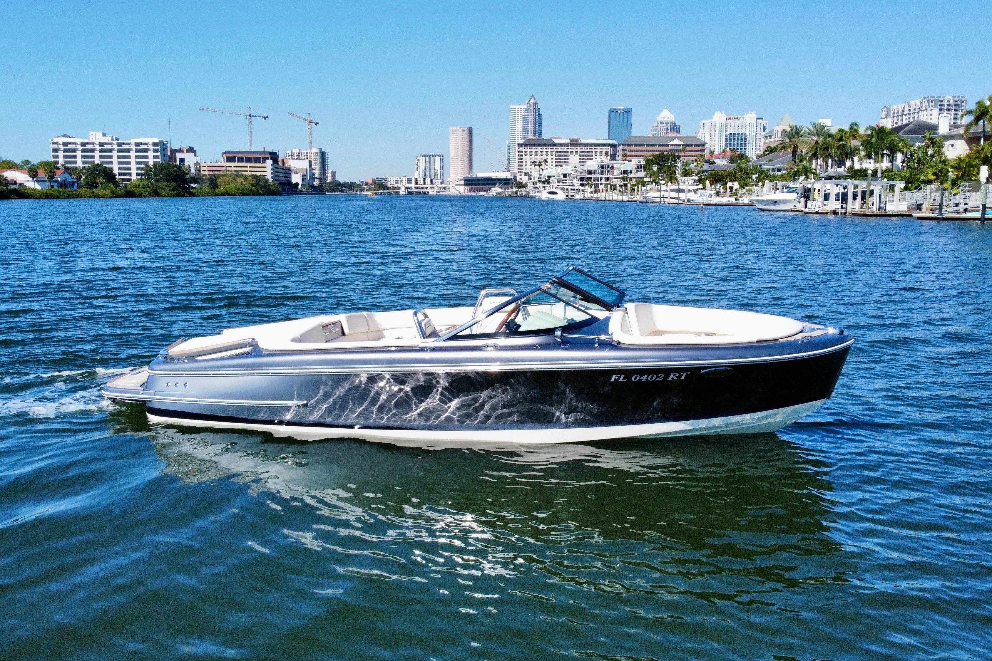 2017 Chris-Craft Carina 21