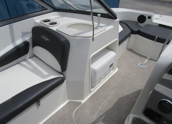 2016 Stingray boat for sale, model of the boat is 201 DC & Image # 16 of 32