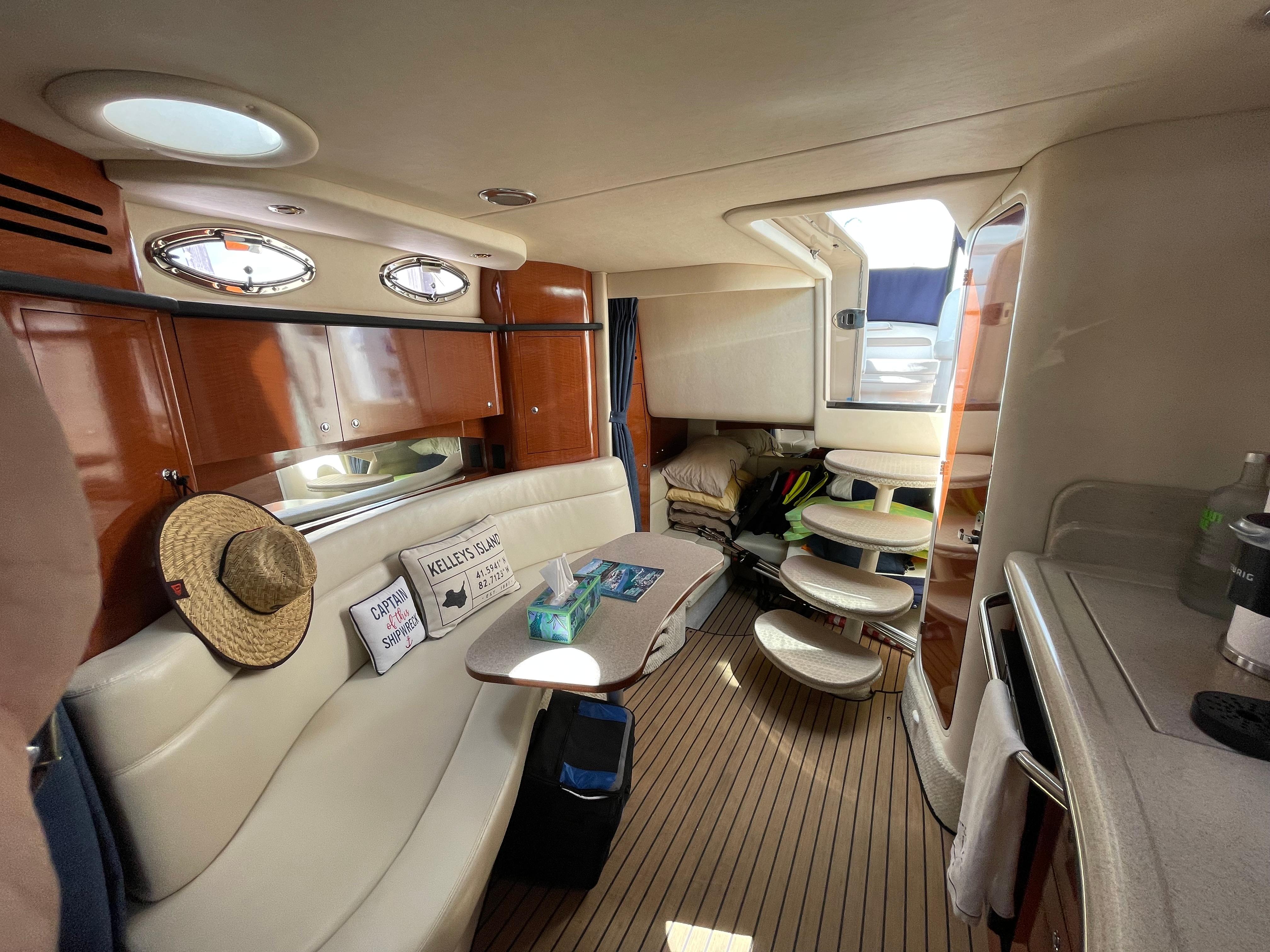 2004-sea-ray-320-sundancer-power-9801013-20250520090306164-1_XLARGE
