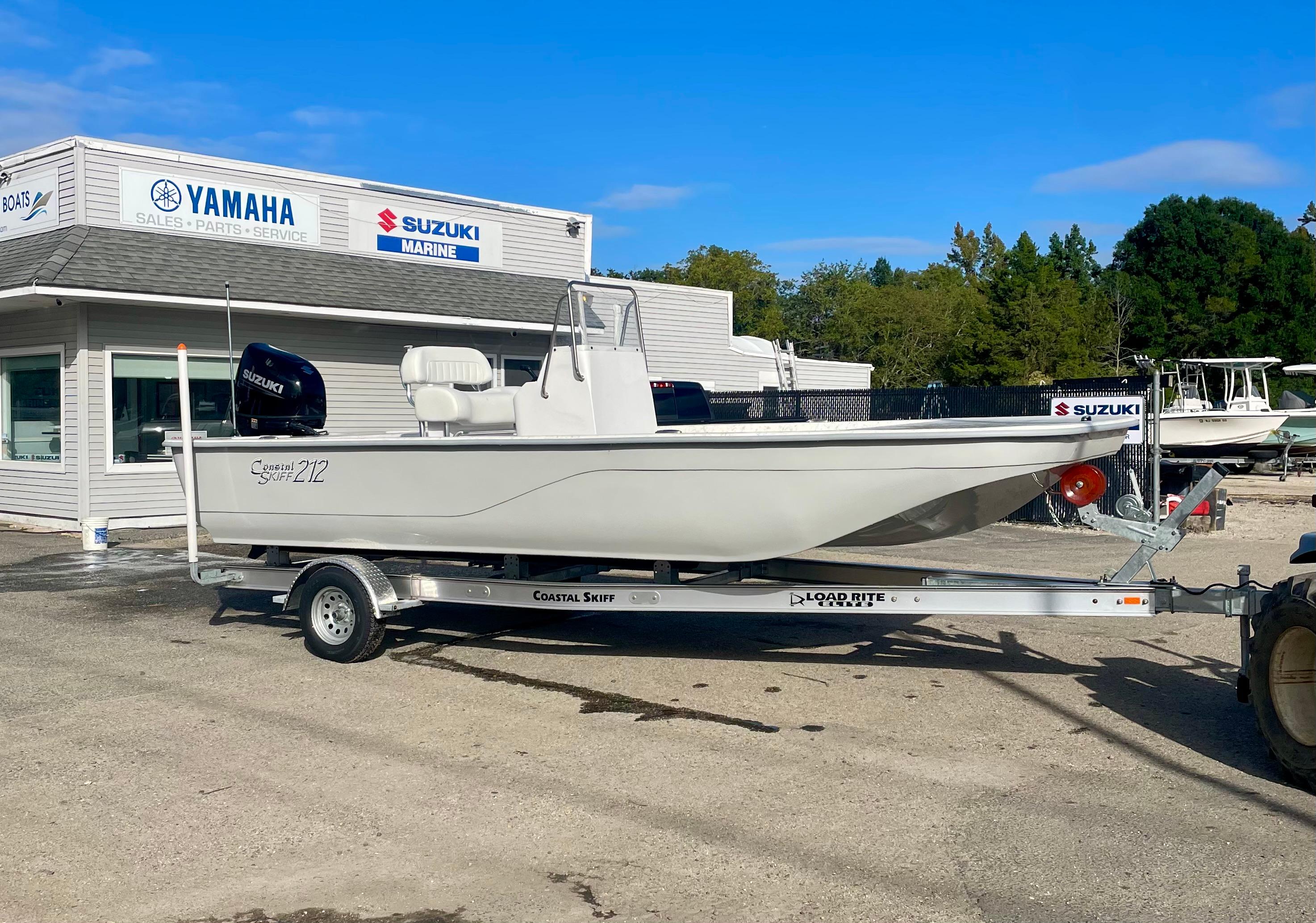 2025 Coastal Skiff 212