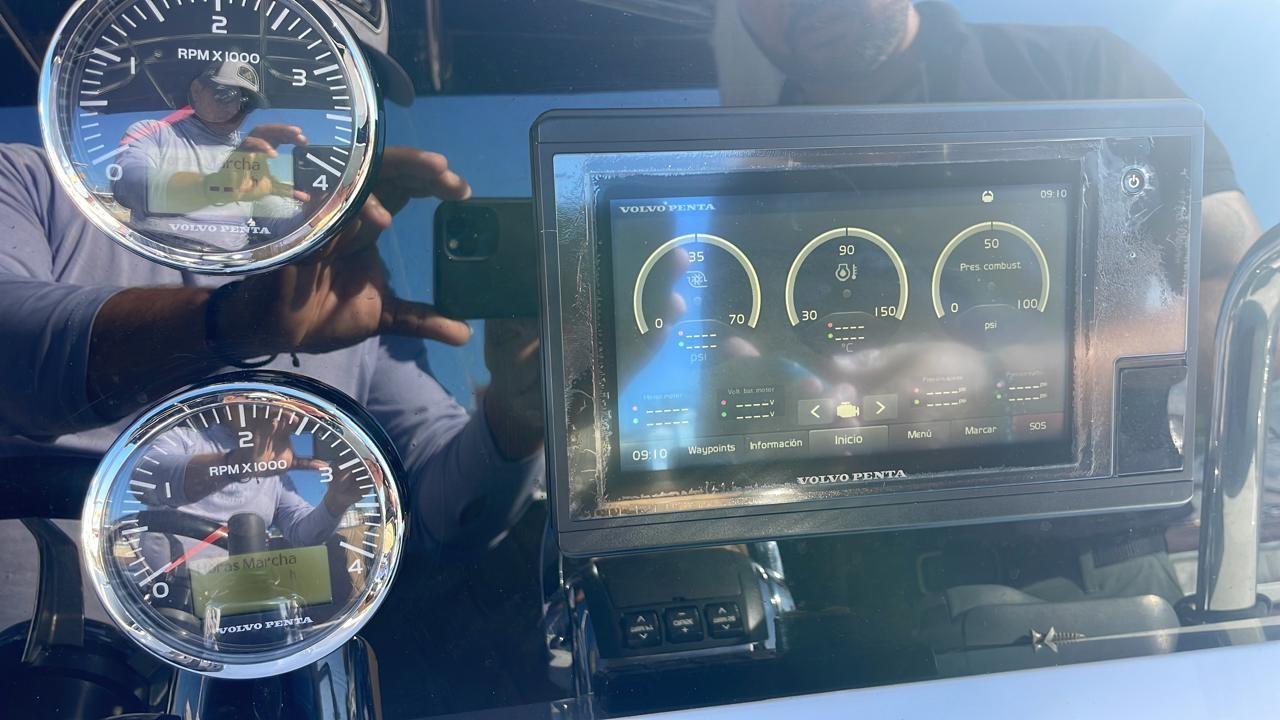 Fjord-36 Open 2018 -FL-US-Close-up of 2018 Fjord 36 Open boat dashboard with gauges and digital display.-9391029 | Thumbnail