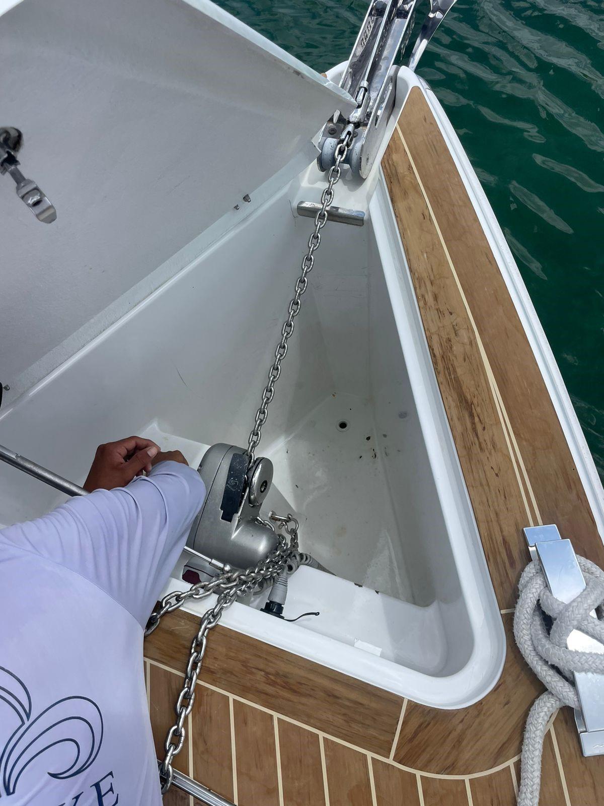 Fjord-36 Open 2018 -FL-US-Person operating anchor winch on 2018 Fjord 36 Open boat.-9391029 | Thumbnail
