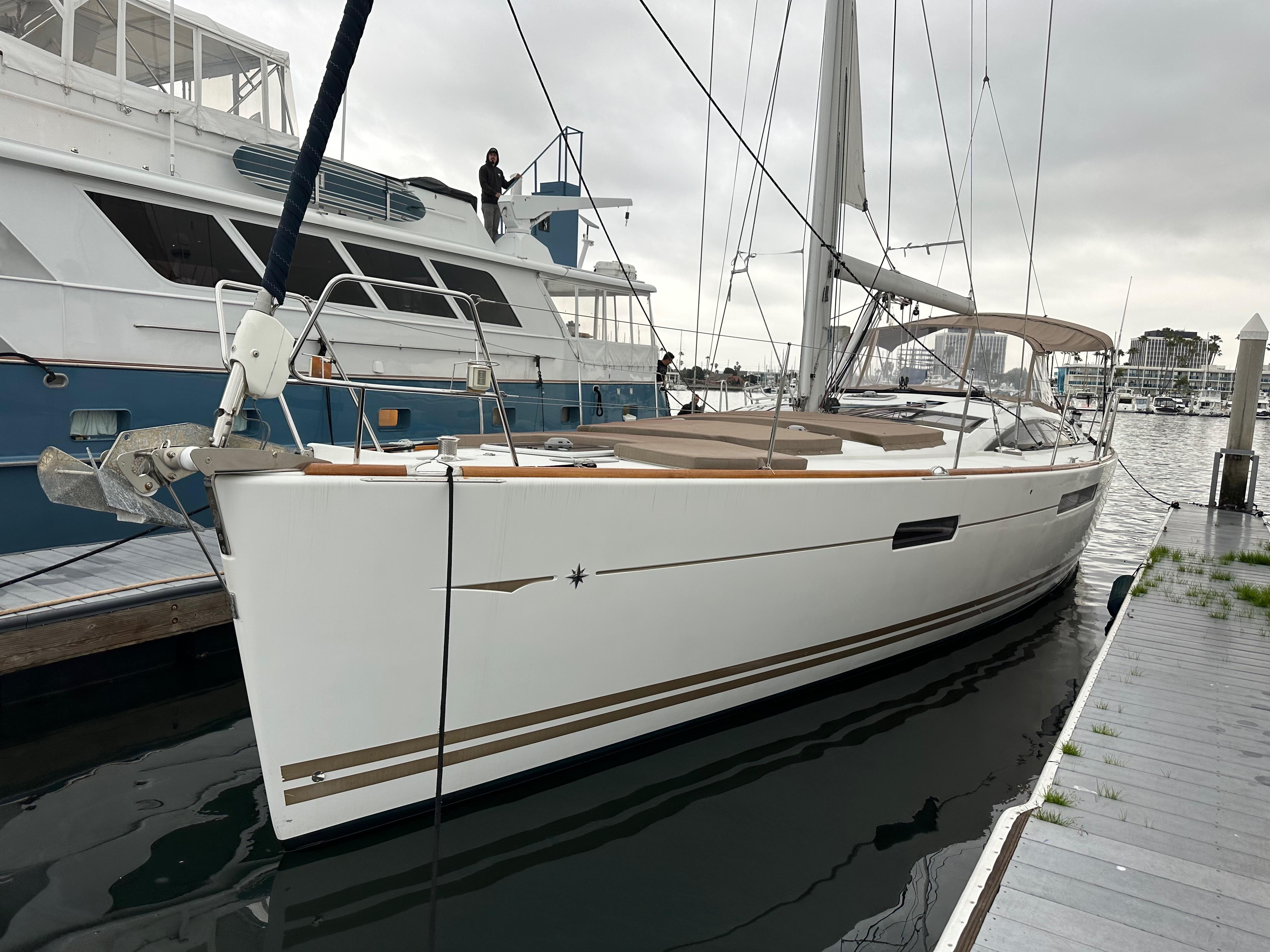 53′ Jeanneau 2012 Yacht for Sale