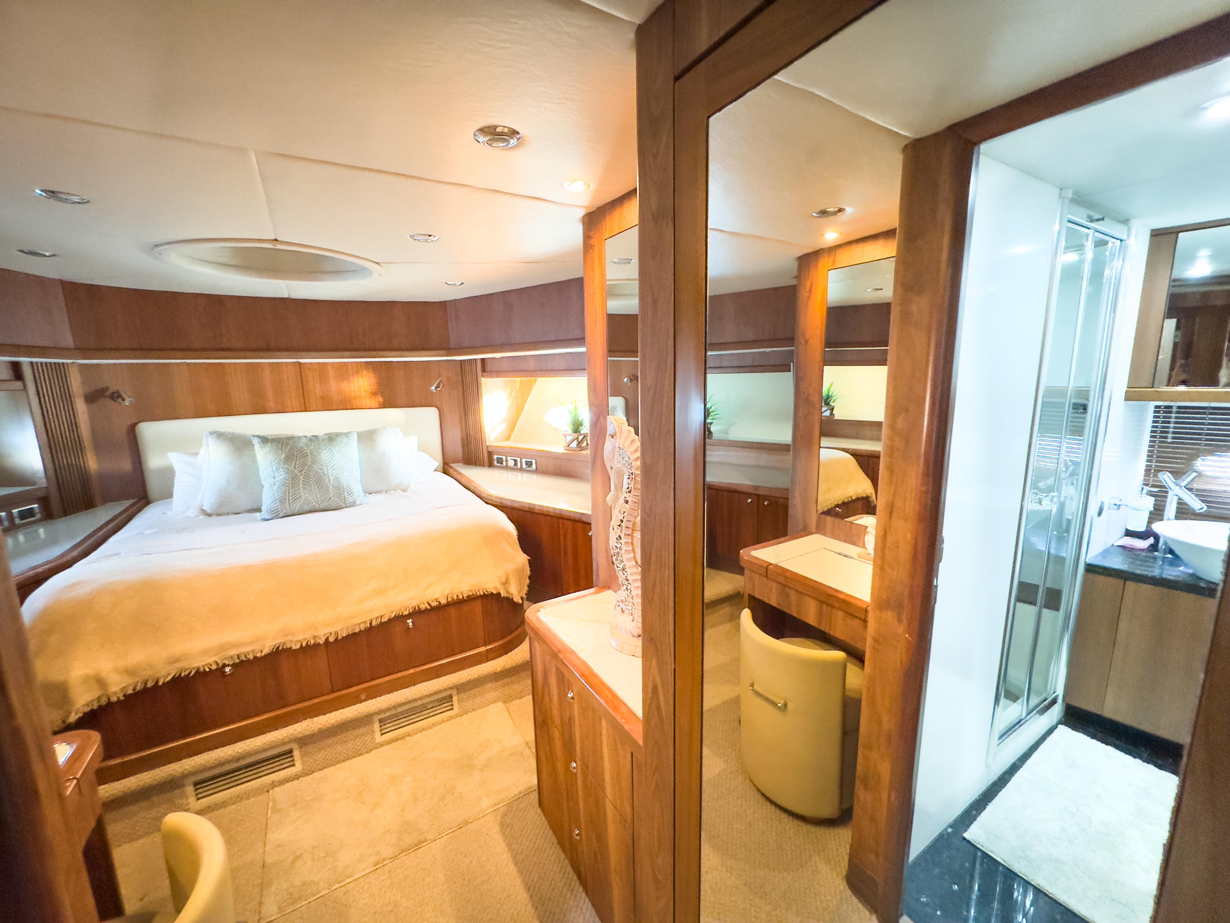 Sunseeker-Predator 82 2006-THE GAMBLER FL-US-9651031 | Thumbnail