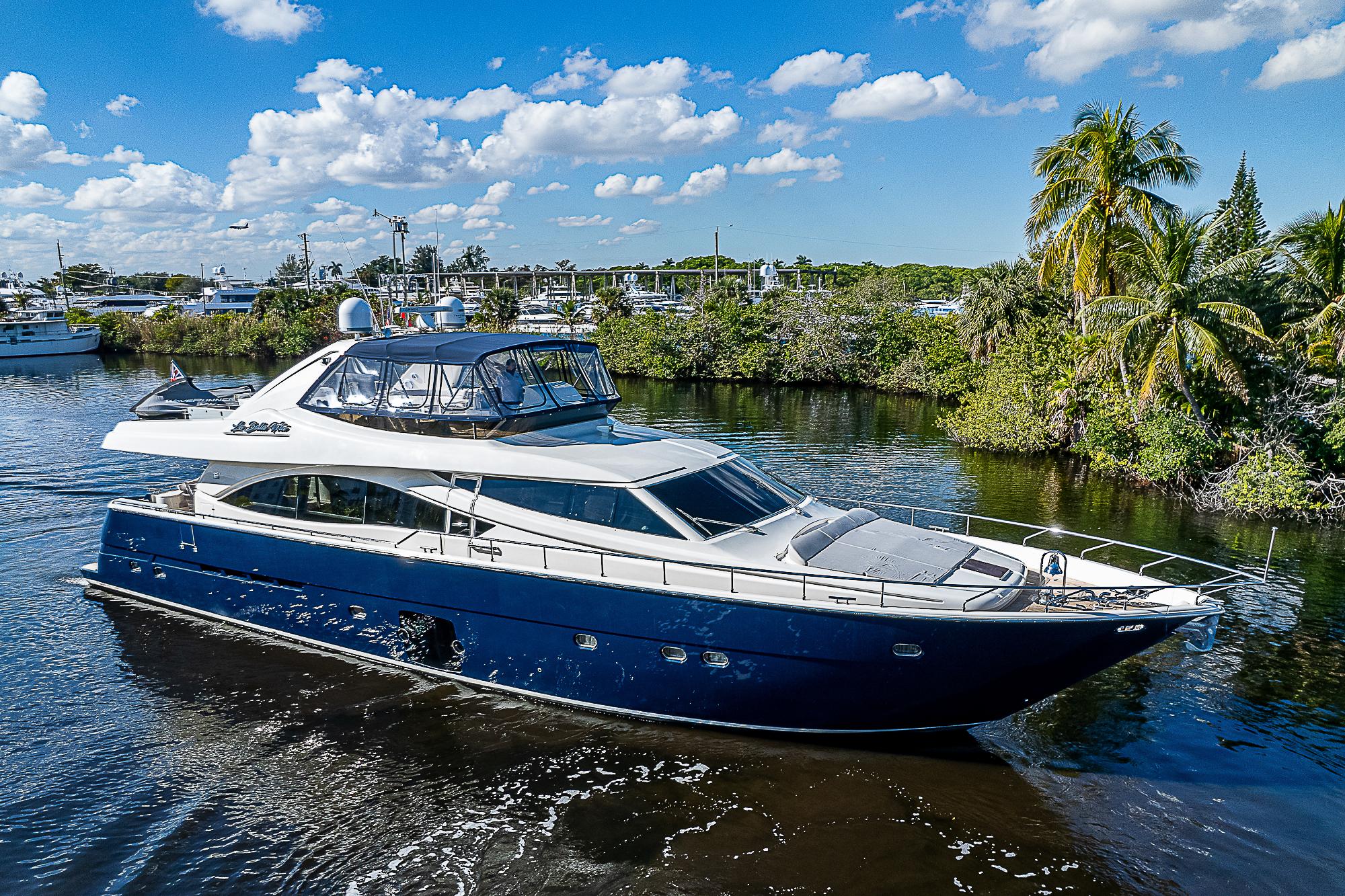 2006 Ferretti Yachts 830 La Bella Vita