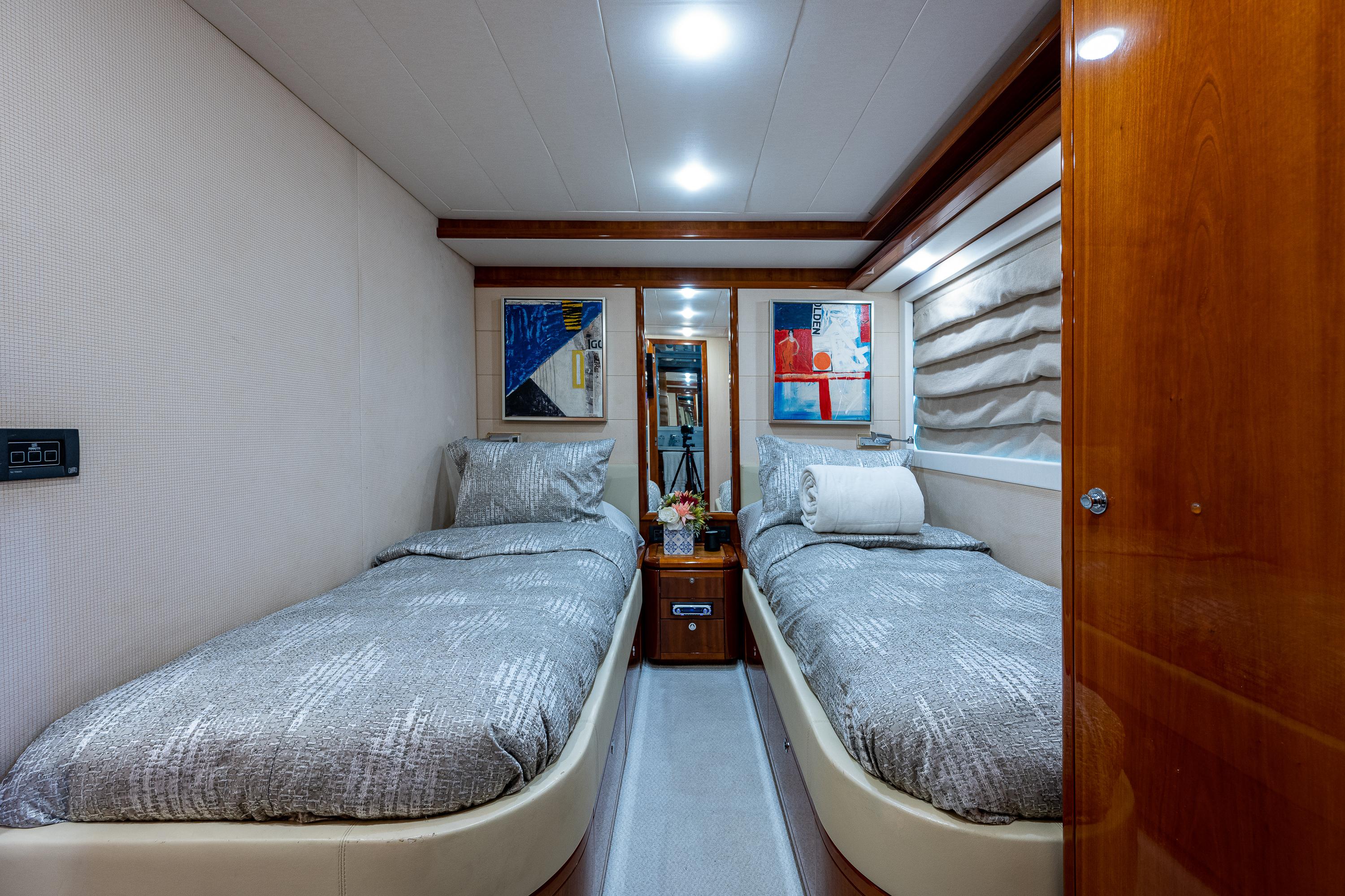 Ferretti Yachts-830 2006-La Bella Vita FL-US-9701035 | Thumbnail