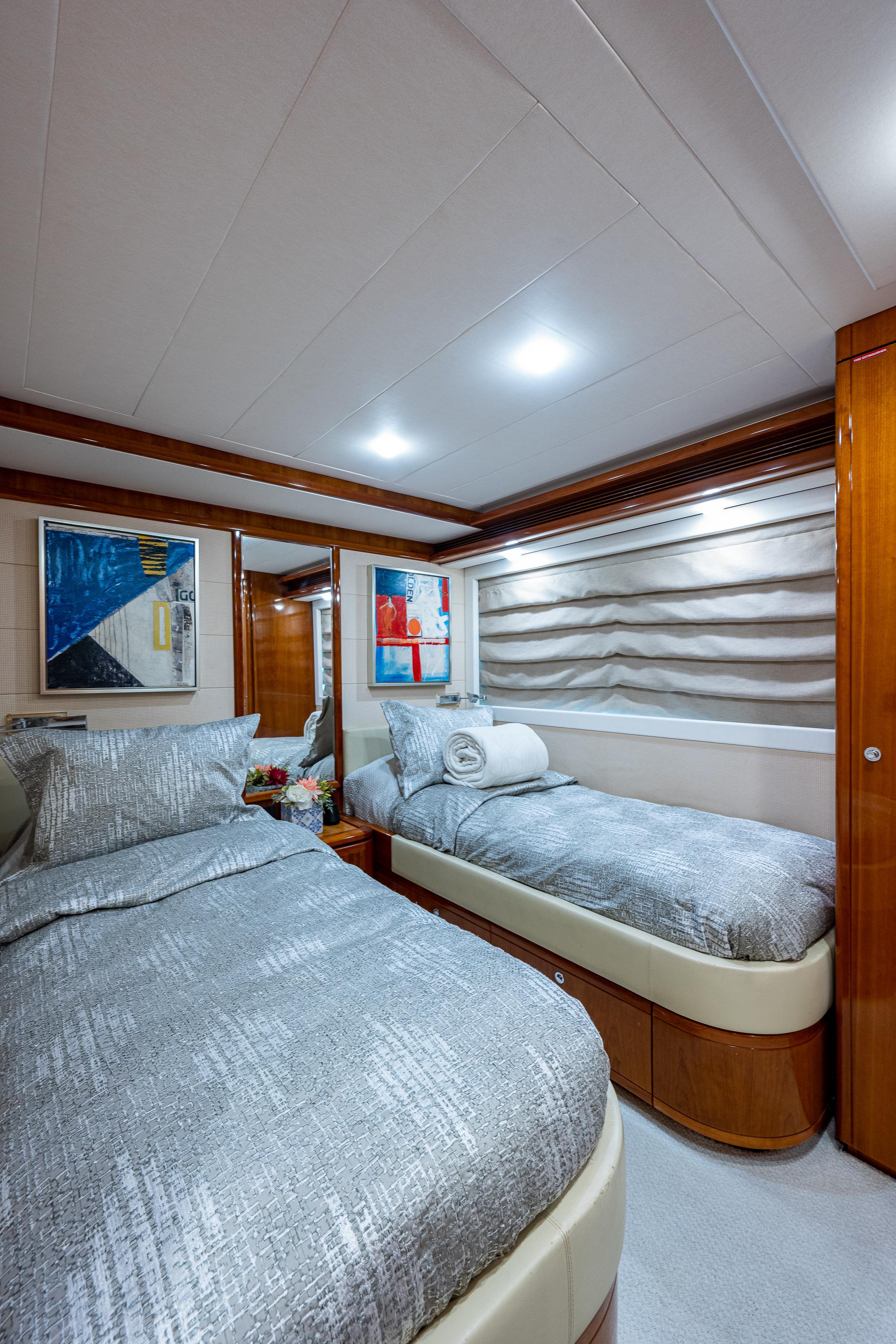 Ferretti Yachts-830 2006-La Bella Vita FL-US-9701035 | Thumbnail