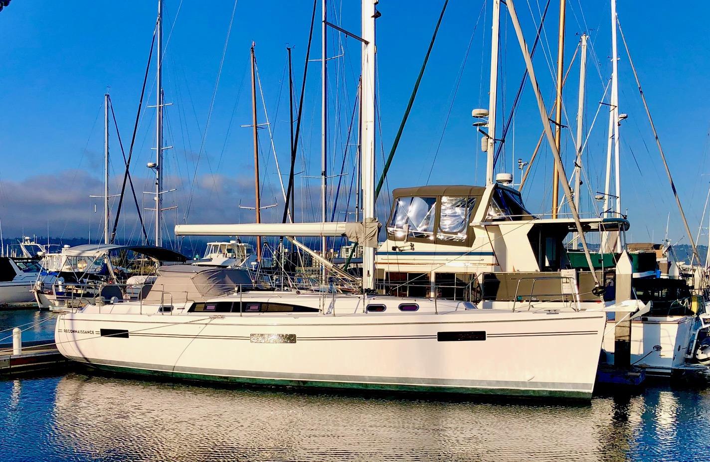 Image of 2019 Catalina 425