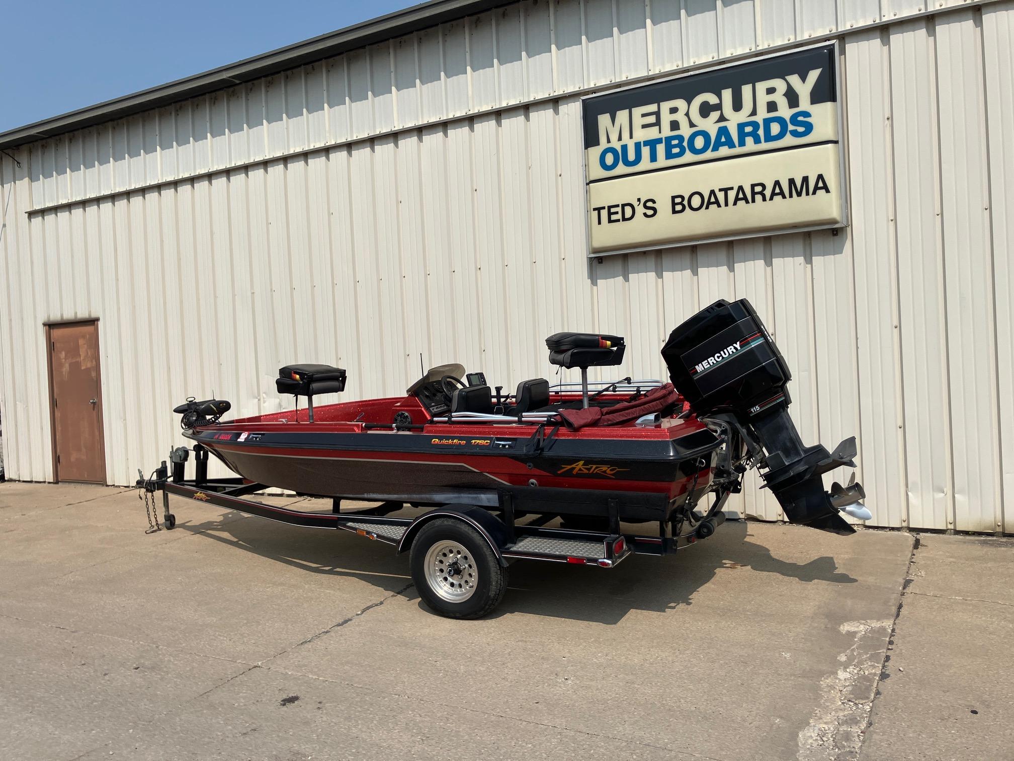 1990 Astro 17 1/2' Bass Boat with Mercury outboard at Ted's Boatarama.