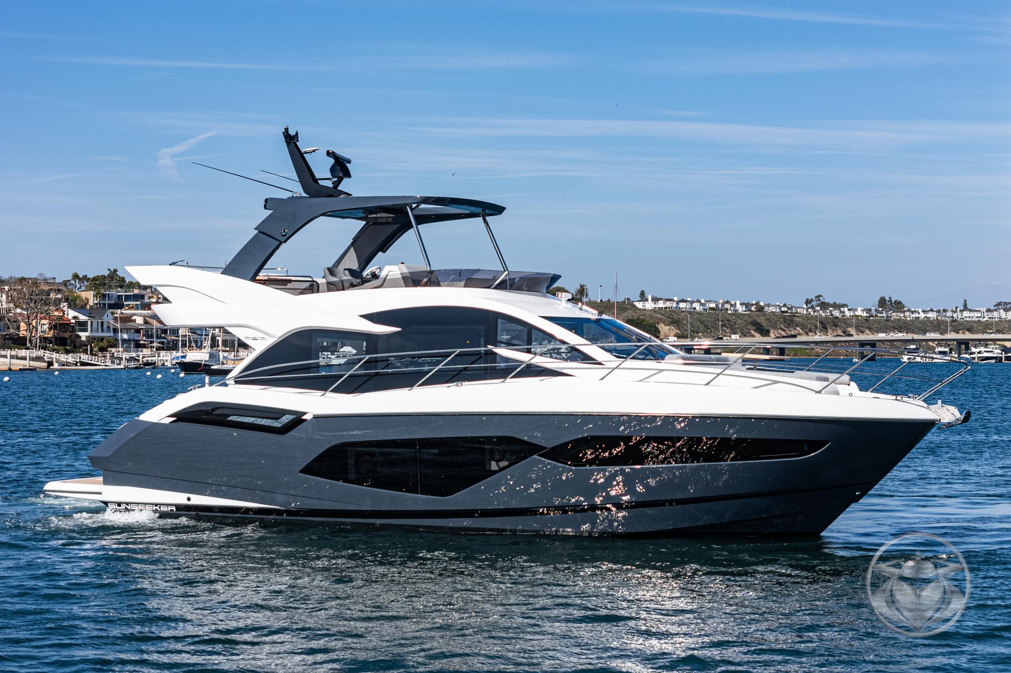 2025 Sunseeker Manhattan 55 #SS416 inventory image at Sun Country Marine Group, Newport Marina 2025 Sunseeker Manhattan 55 #SS416 inventory image at Sun Country Marine Group, Newport Marina
