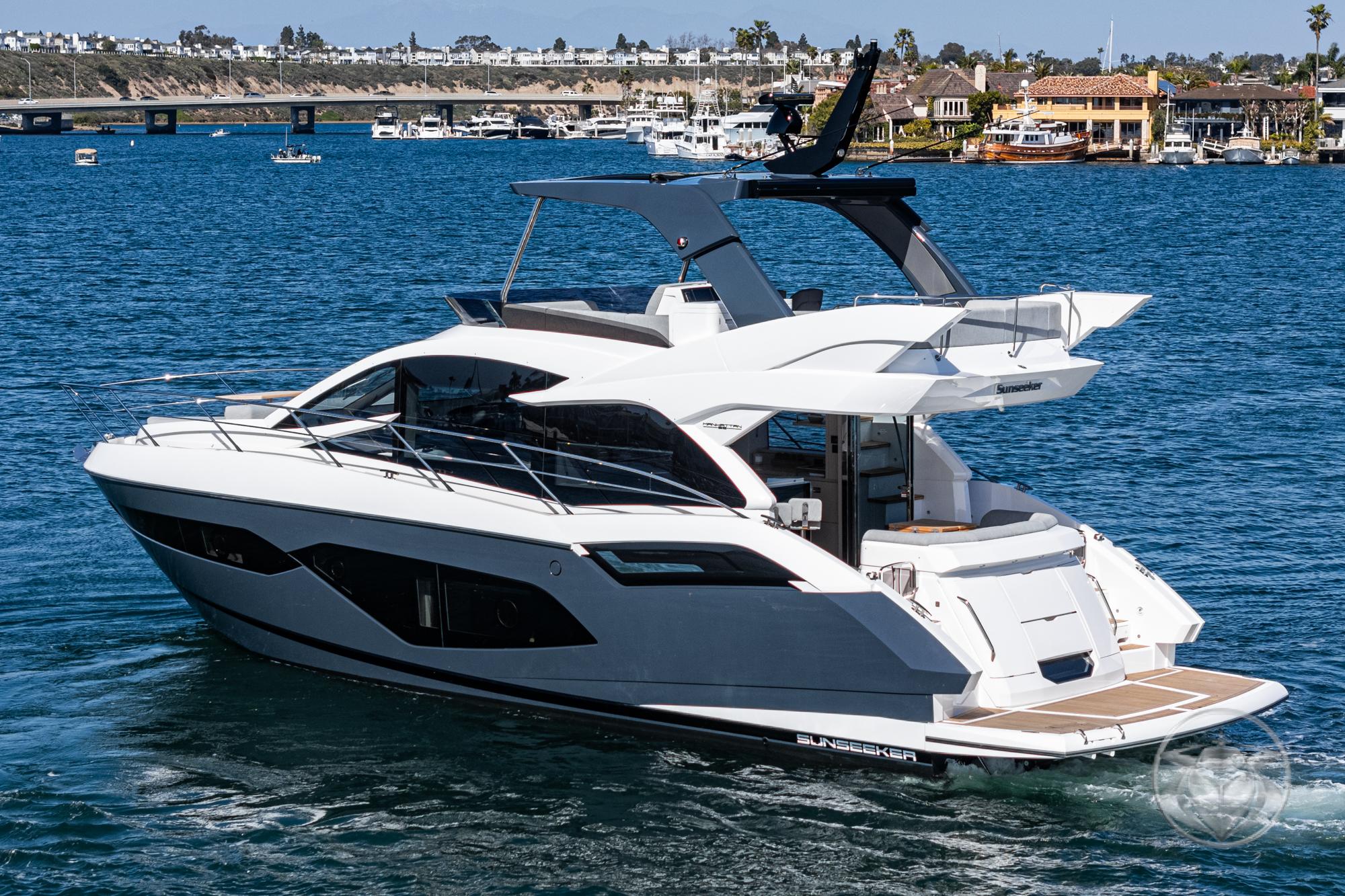 2025 Sunseeker Manhattan 55 #SS416 inventory image at Sun Country Marine Group, Newport Marina 2025 Sunseeker Manhattan 55 #SS416 inventory image at Sun Country Marine Group, Newport Marina