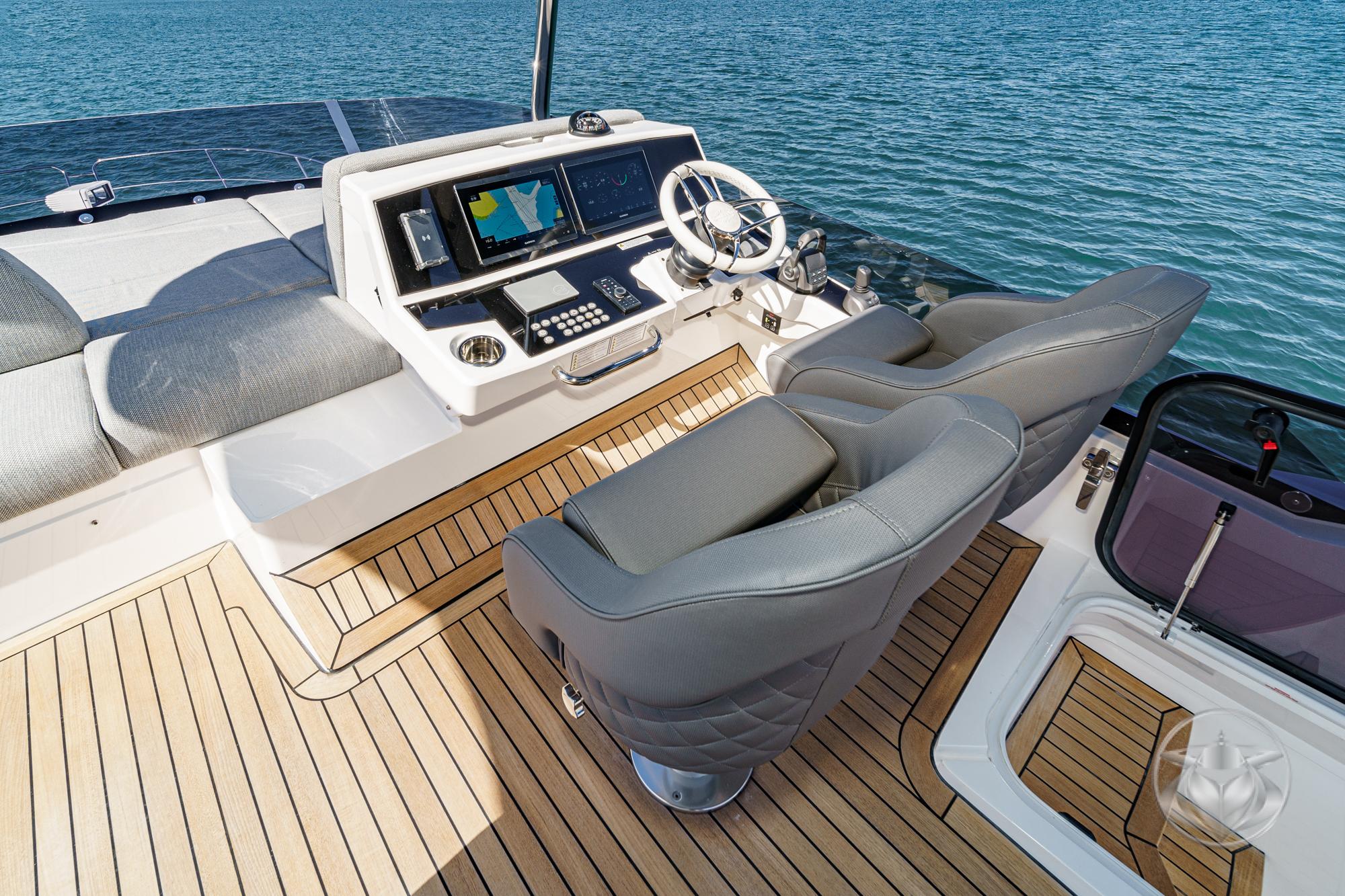 2025 Sunseeker Manhattan 55 #SS416 inventory image at Sun Country Marine Group, Newport Marina 2025 Sunseeker Manhattan 55 #SS416 inventory image at Sun Country Marine Group, Newport Marina