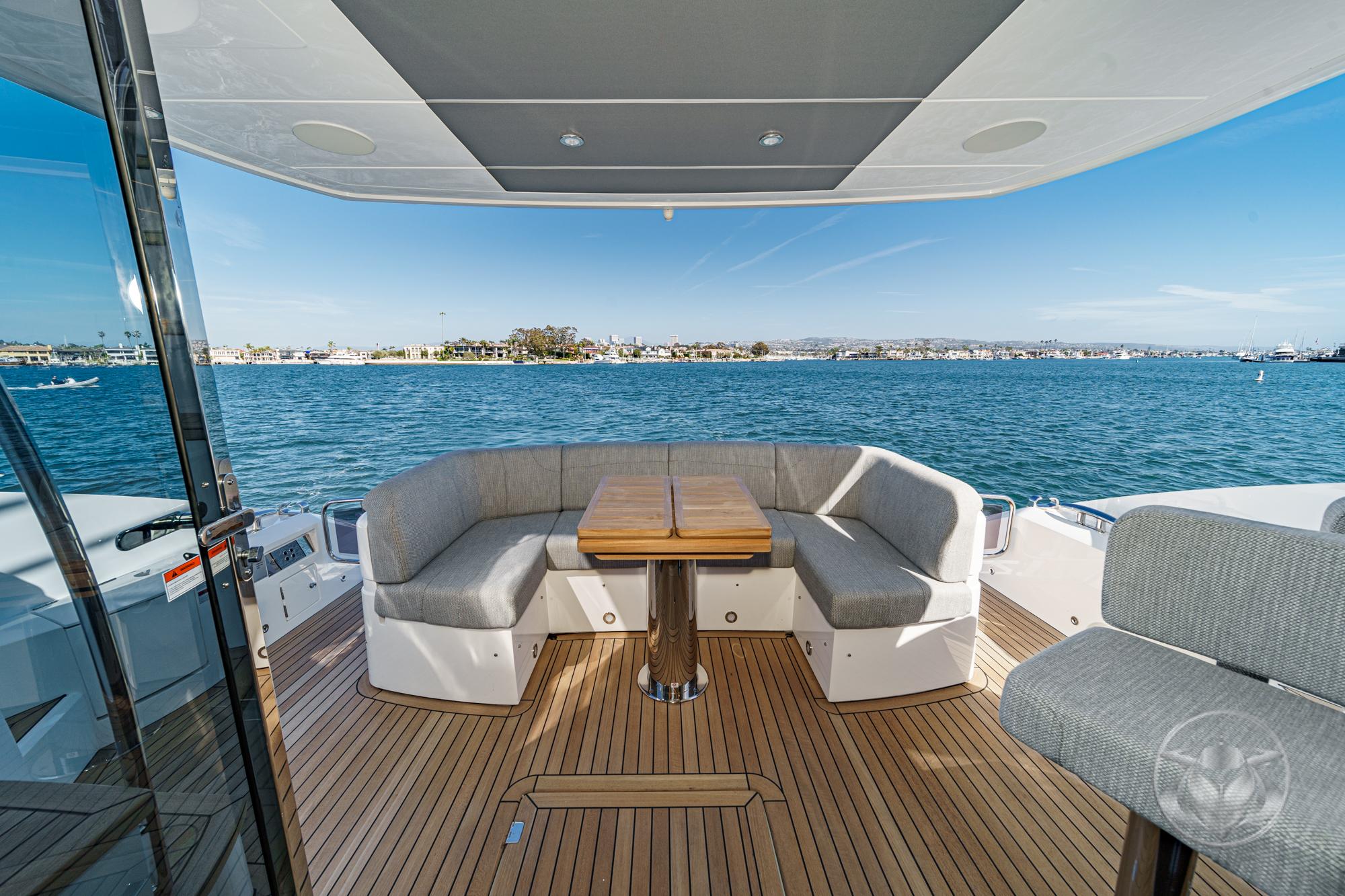 2025 Sunseeker Manhattan 55 #SS416 inventory image at Sun Country Marine Group, Newport Marina 2025 Sunseeker Manhattan 55 #SS416 inventory image at Sun Country Marine Group, Newport Marina