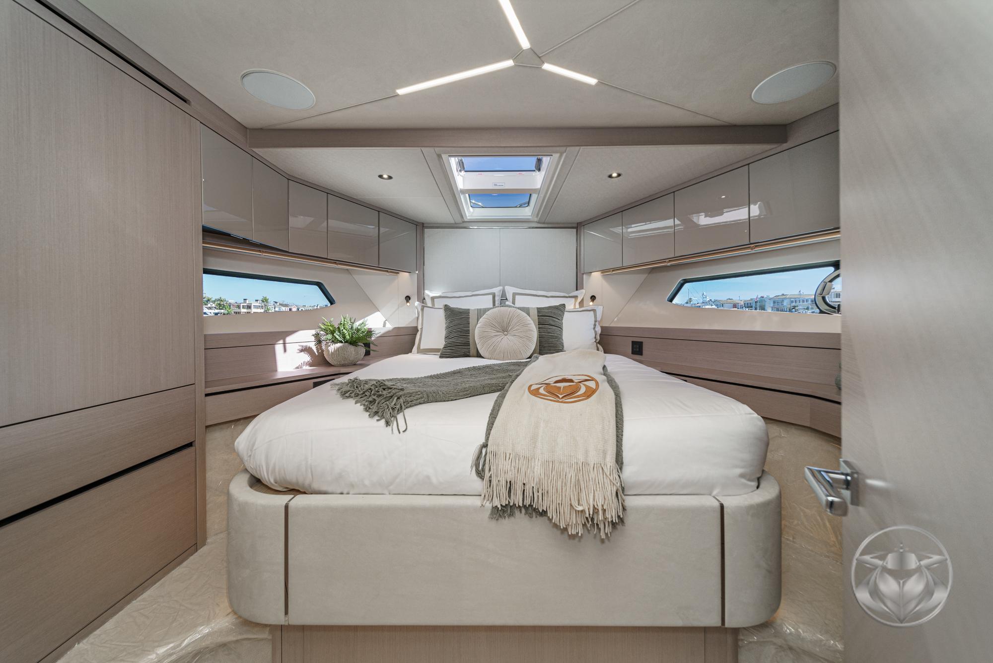 2025 Sunseeker Manhattan 55 #SS416 inventory image at Sun Country Marine Group, Newport Marina 2025 Sunseeker Manhattan 55 #SS416 inventory image at Sun Country Marine Group, Newport Marina