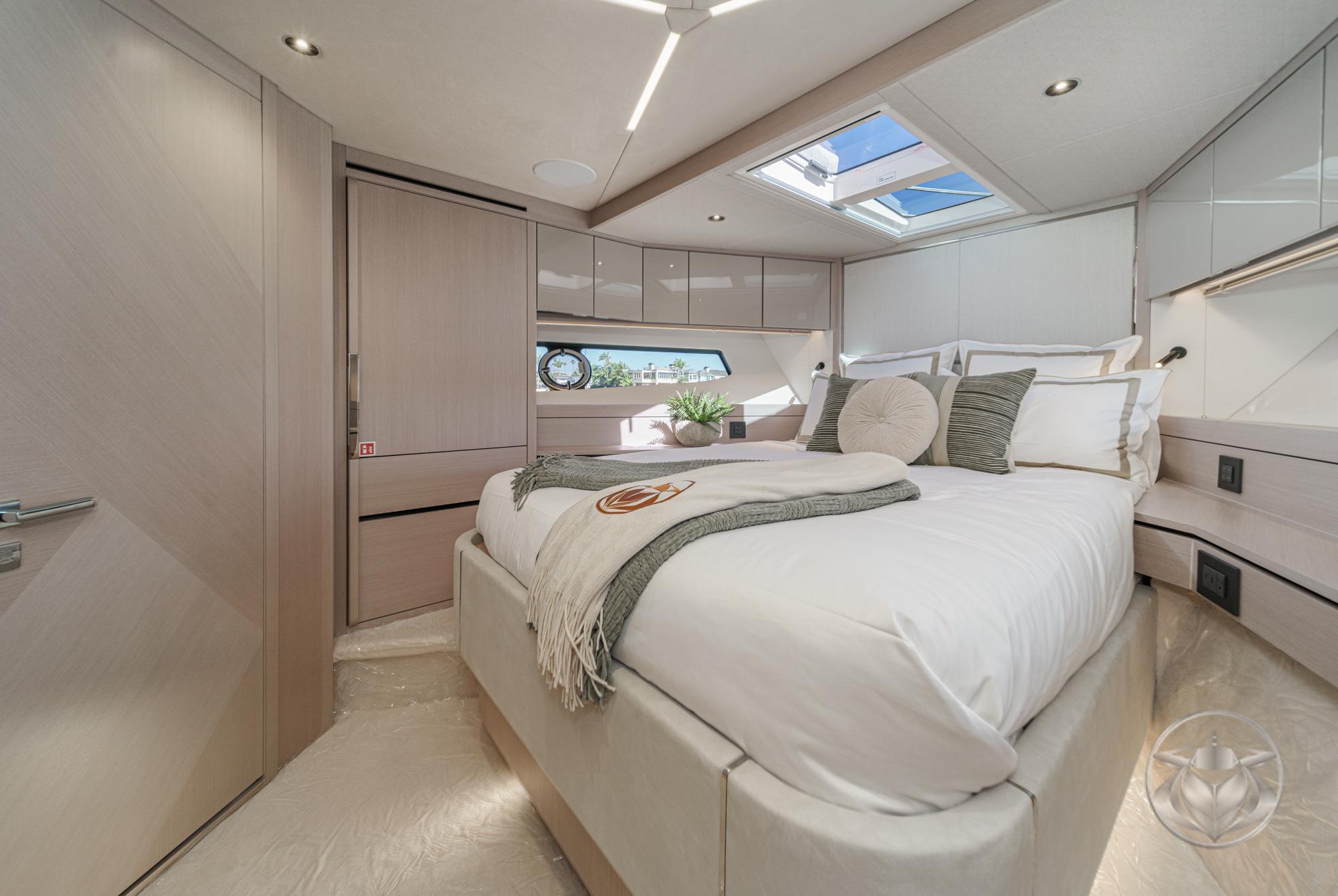 2025 Sunseeker Manhattan 55 #SS416 inventory image at Sun Country Marine Group, Newport Marina 2025 Sunseeker Manhattan 55 #SS416 inventory image at Sun Country Marine Group, Newport Marina