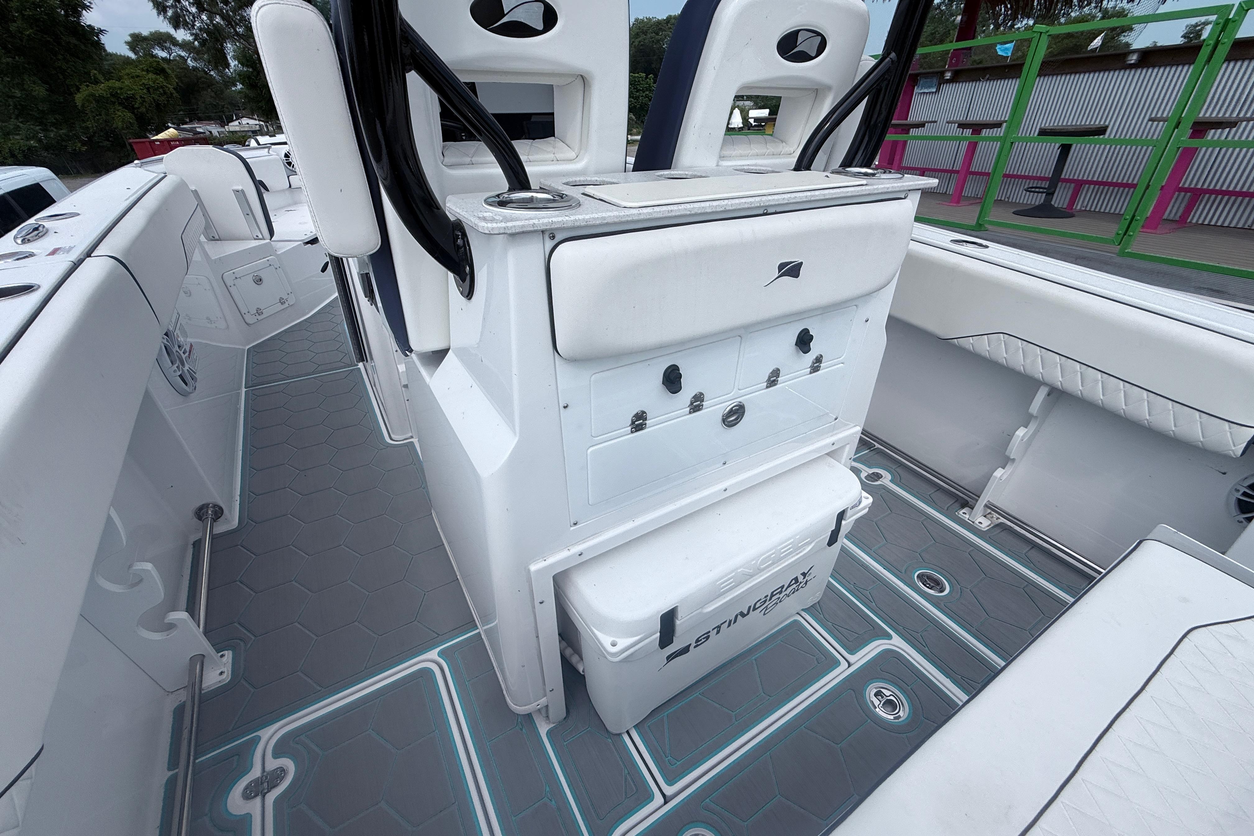 Boat Image 9