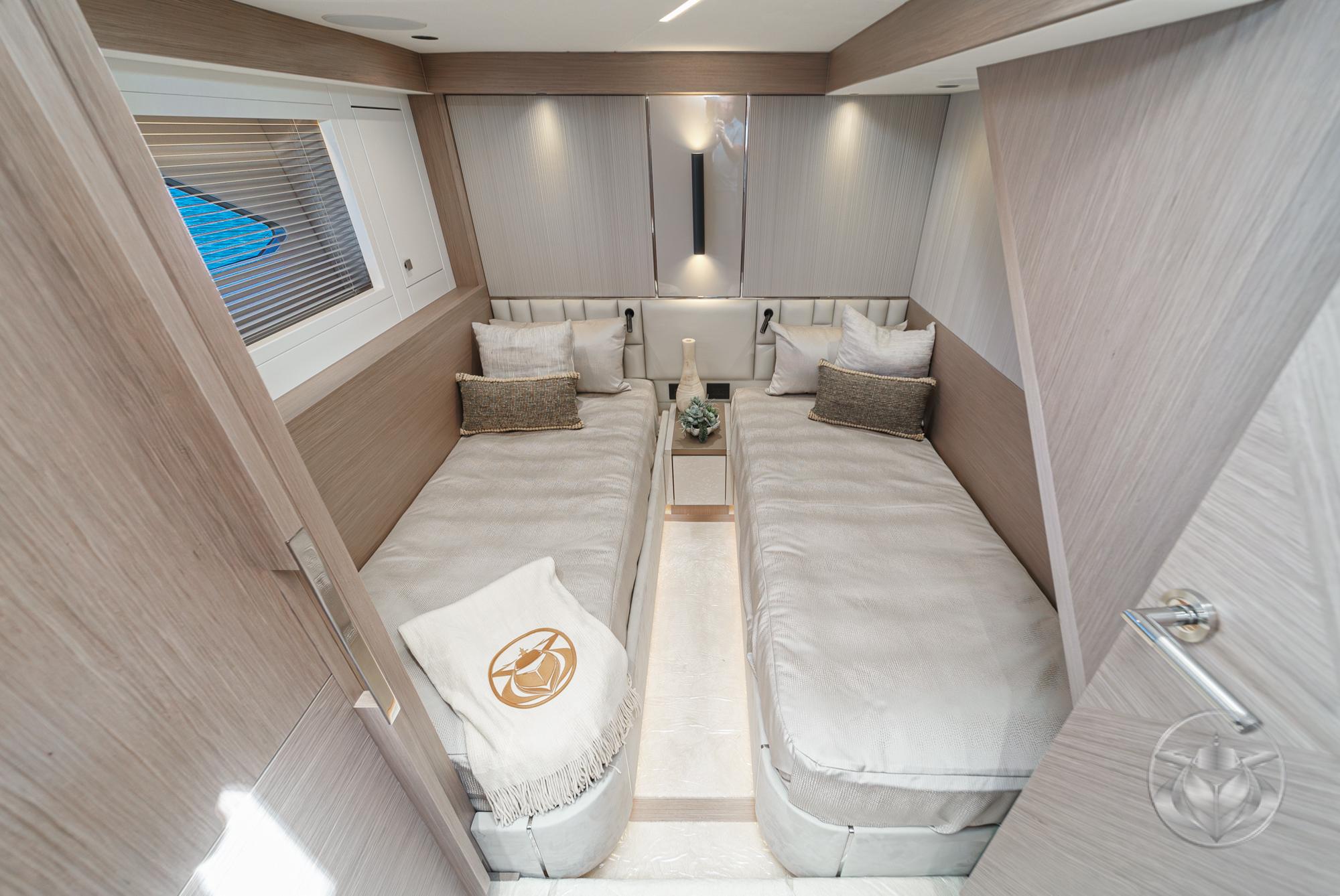 2025 Sunseeker Manhattan 68 #SS728 inventory image at Sun Country Marine Group, Newport Marina 2025 Sunseeker Manhattan 68 #SS728 inventory image at Sun Country Marine Group, Newport Marina