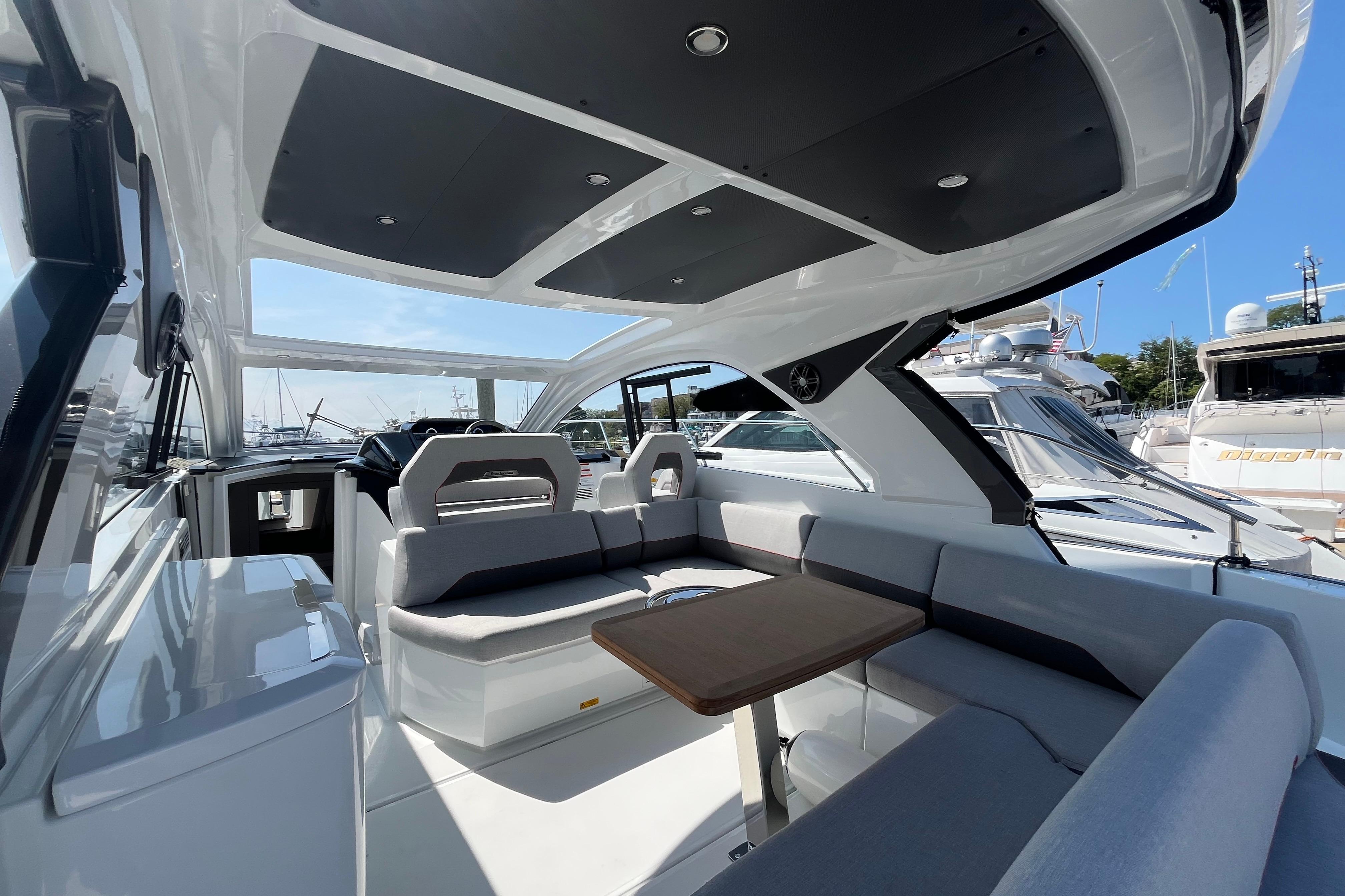 Yacht Photos Pics