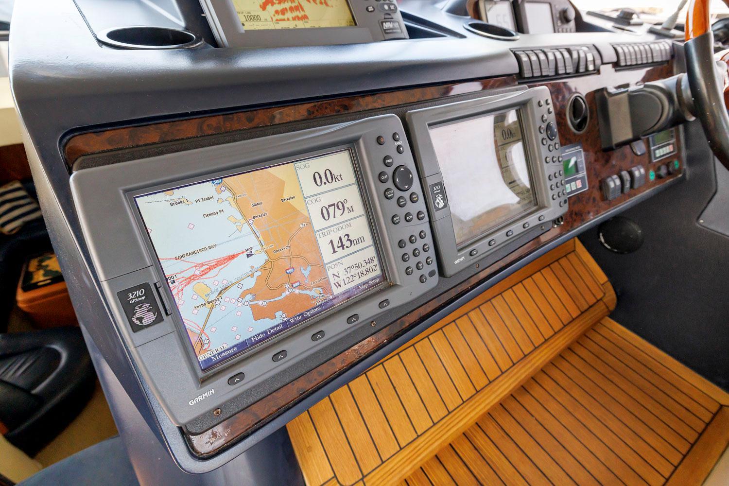 Princess-65 2003-DISMISSED CA-US-Boat navigation system on a 2003 Princess 65 yacht dashboard.-8801006 | Thumbnail