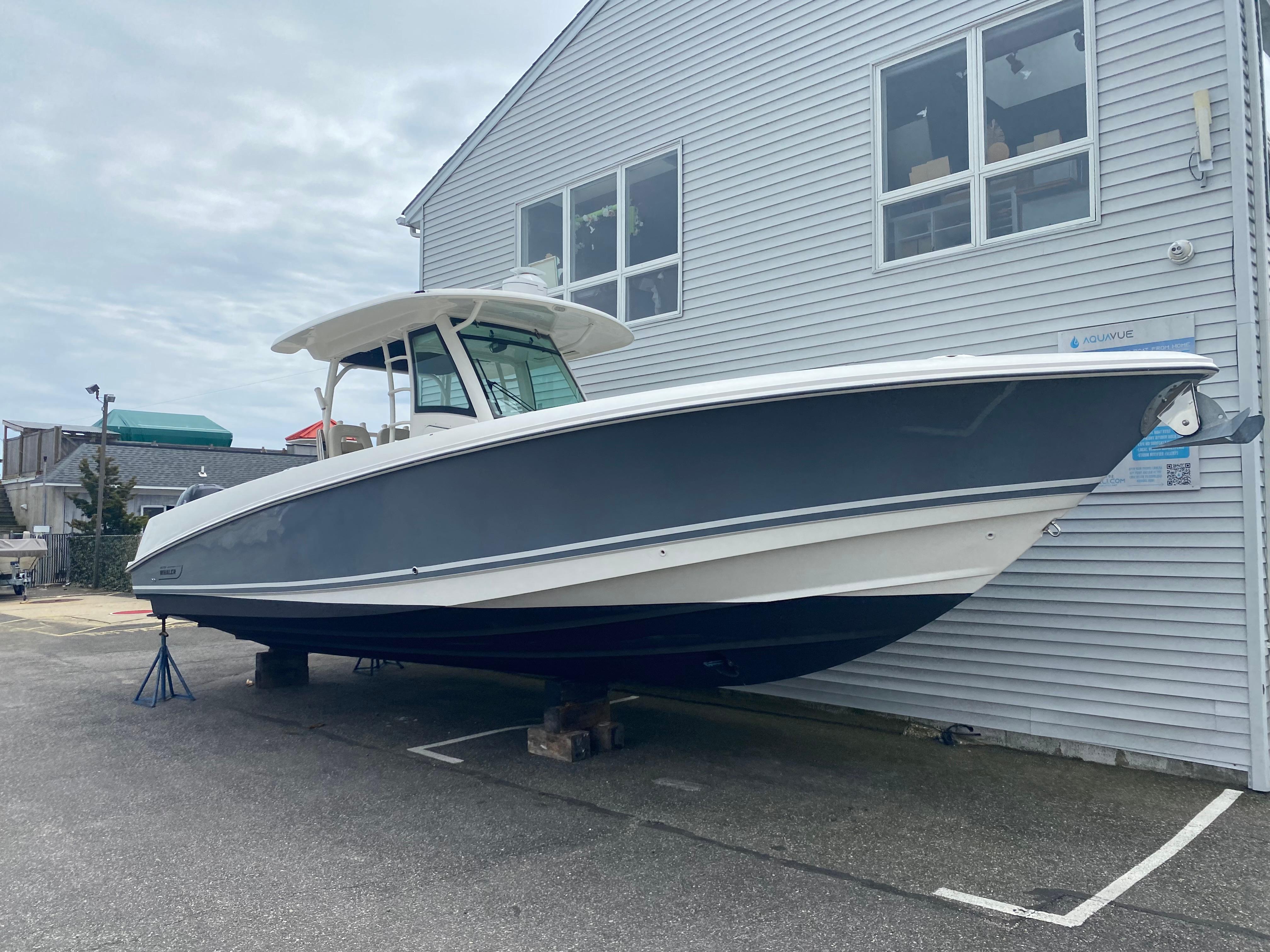 2017 Boston Whaler 350 Outrage