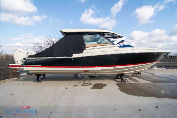 Photo of 2024 Chris-Craft 36'