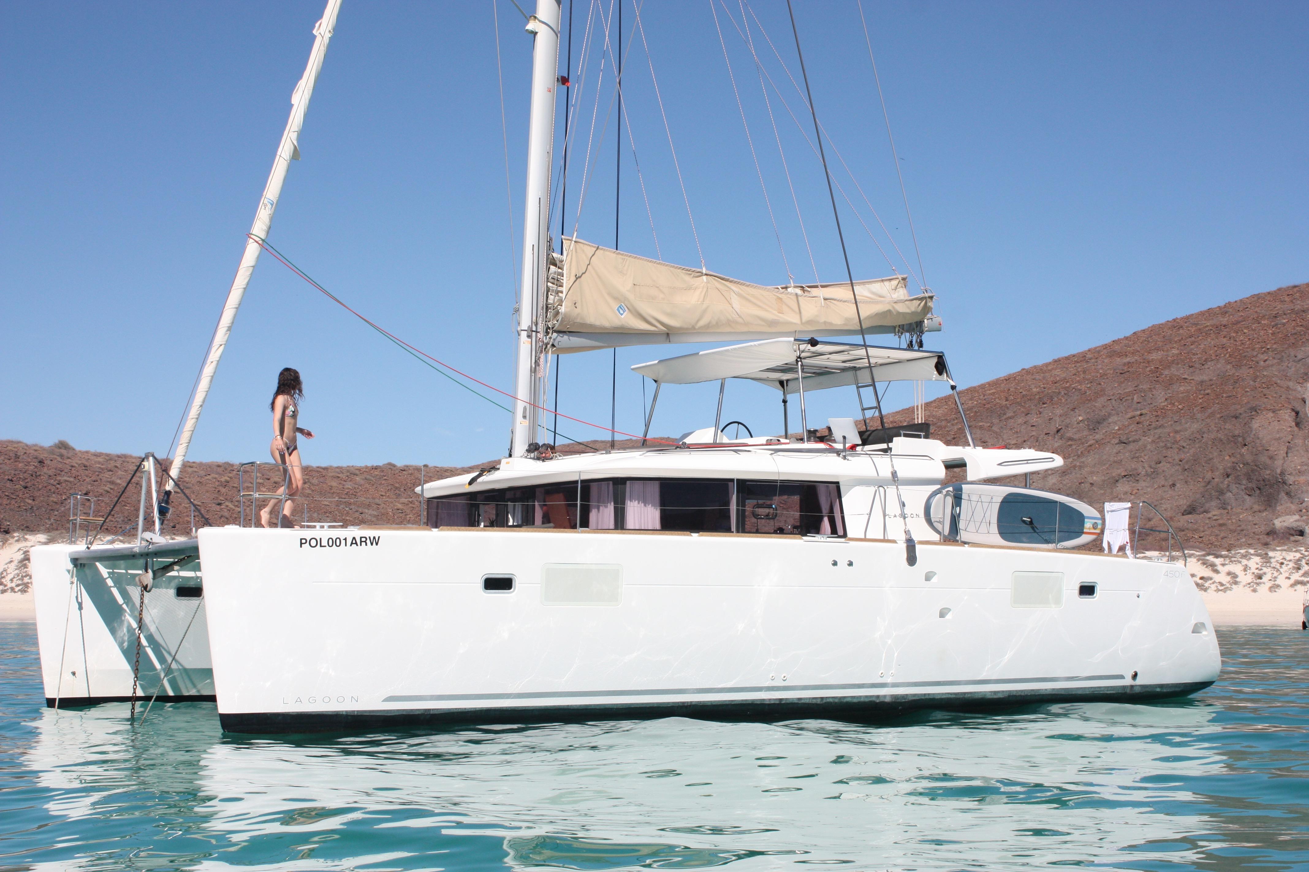 2019 Lagoon 450 F for sale in La Paz