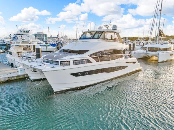 2023 Aquila 54 Yacht