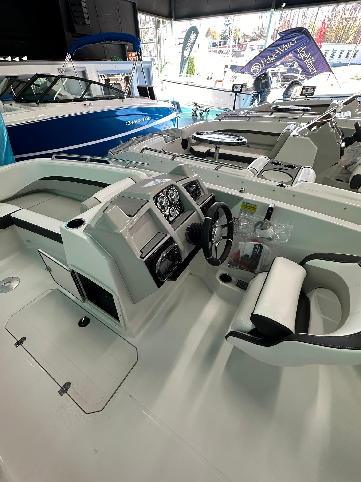 2025 Starcraft SVX 211 OB-12