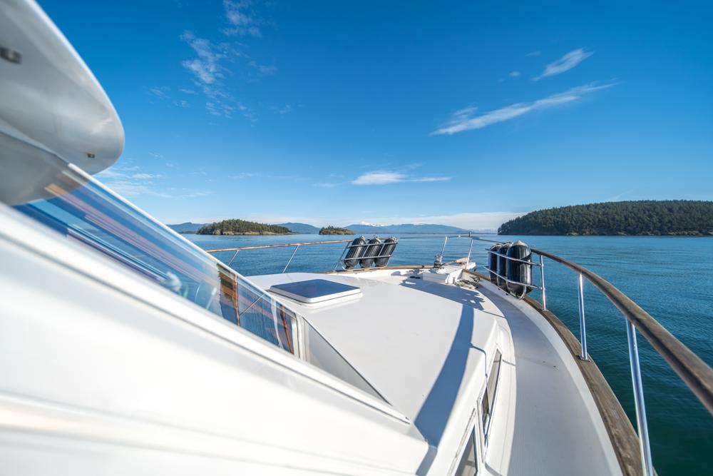 Ocean Alexander-Cockpit M/Y 1986-Take Chances WA-US-Ocean Alexander 1986 Cockpit M/Y yacht cruising on a sunny day with scenic ocean views.-9621089 | Thumbnail