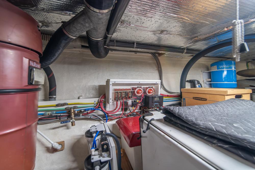 Ocean Alexander-Cockpit M/Y 1986-Take Chances WA-US-9621089 | Thumbnail