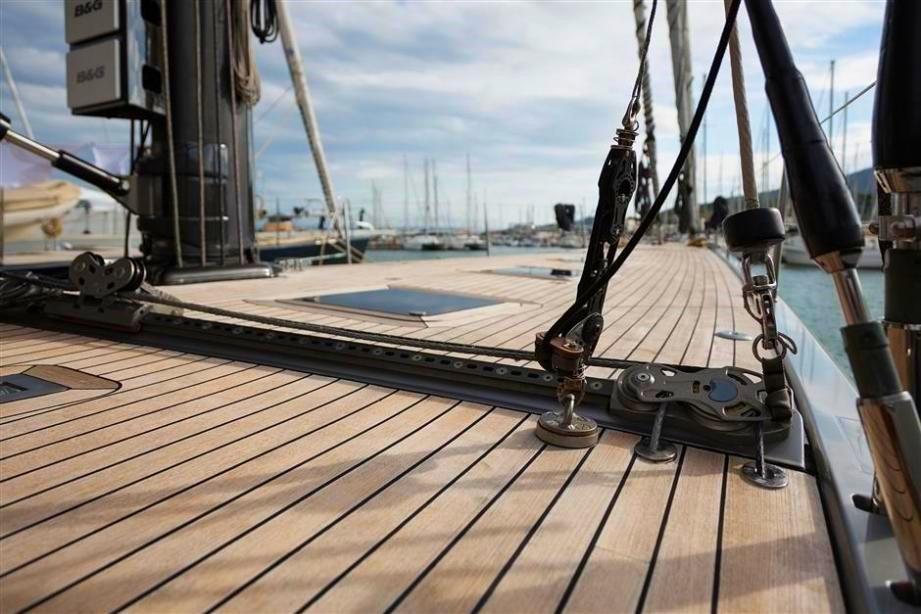 Valkyrie Yacht Photos Pics Sails details