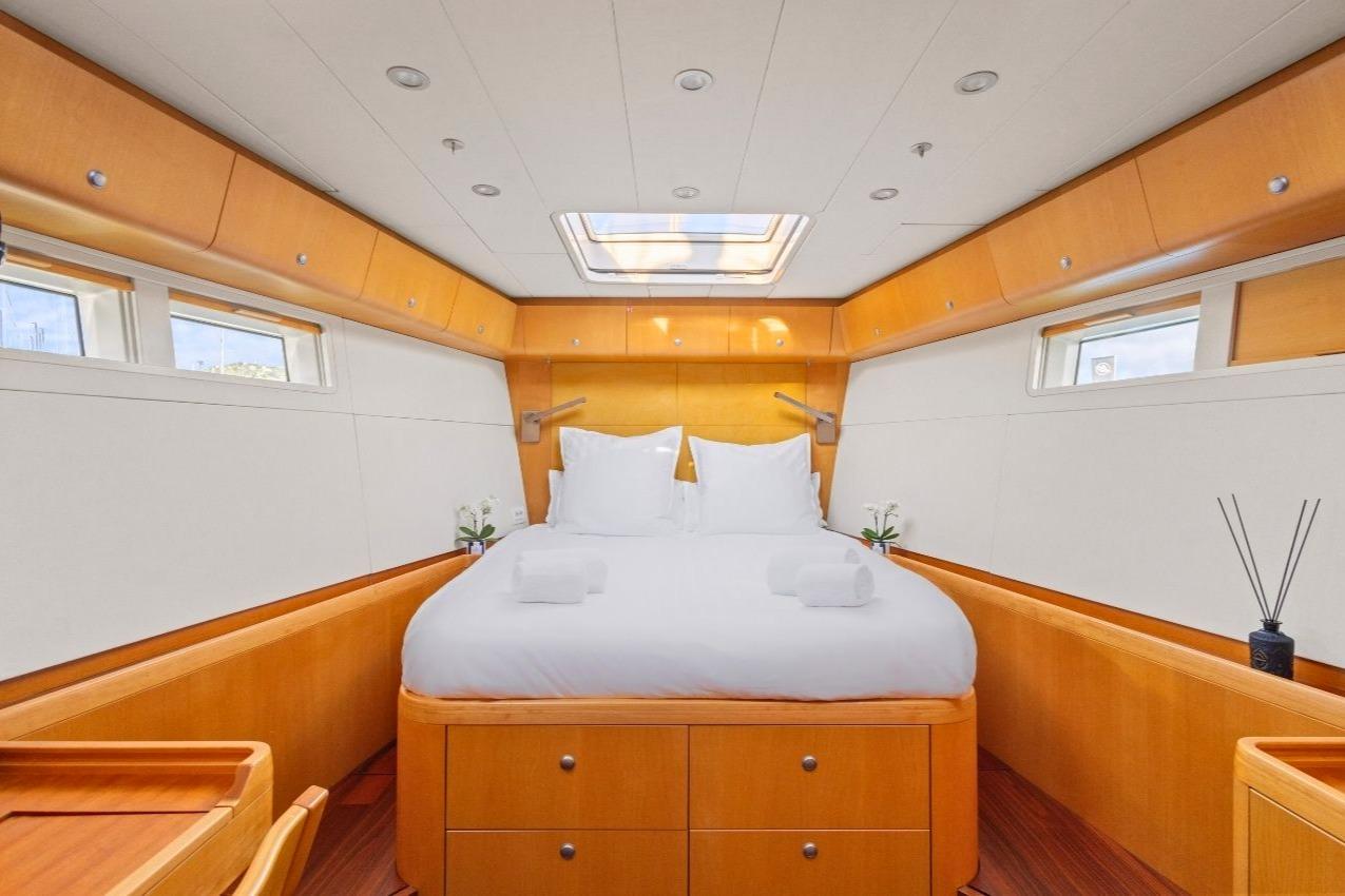 Valkyrie Yacht Photos Pics Master Cabin