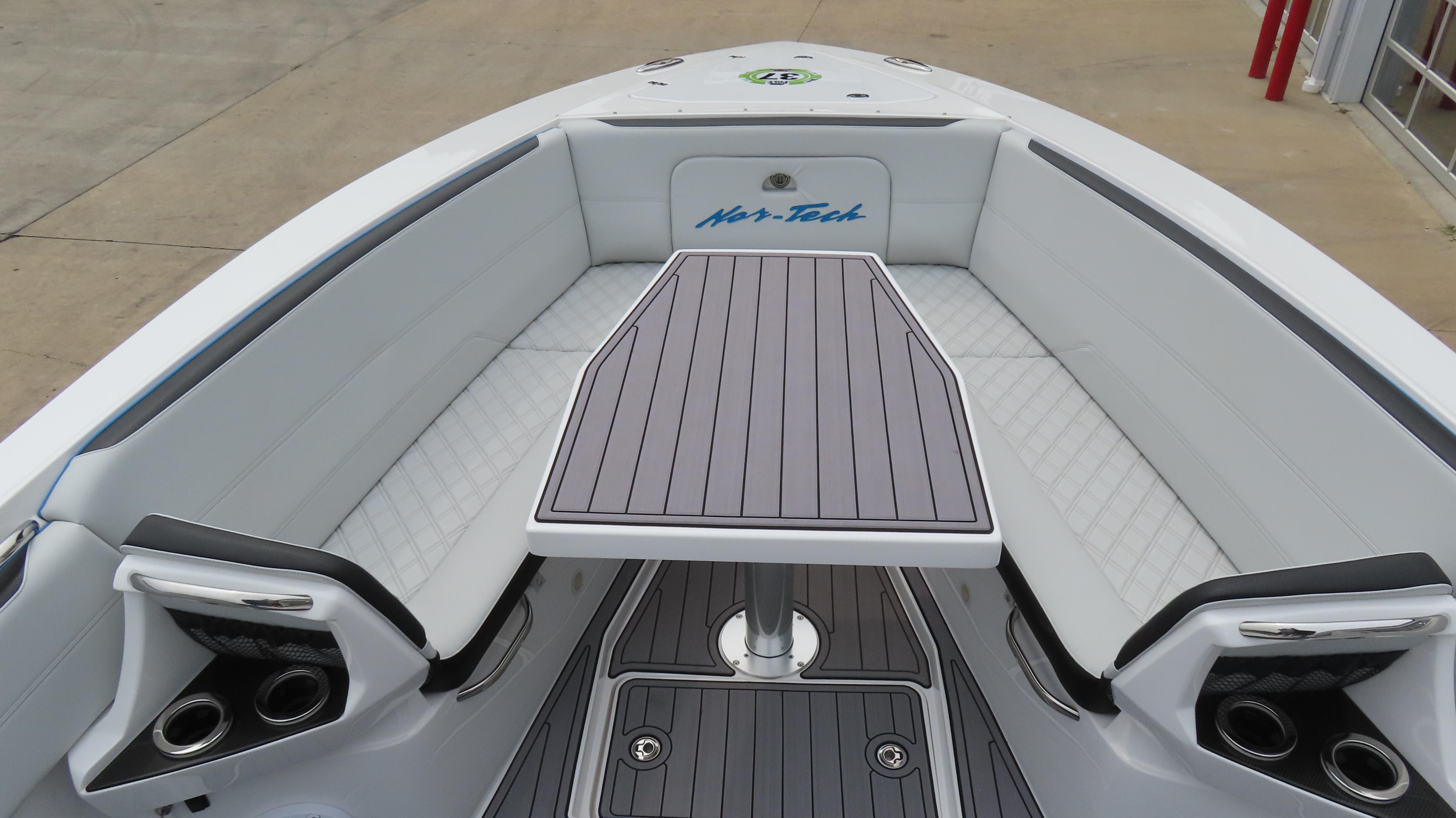 2023-nor-tech-390-sport-center-console-power-9551092-20240917123823206-1_XLARGE