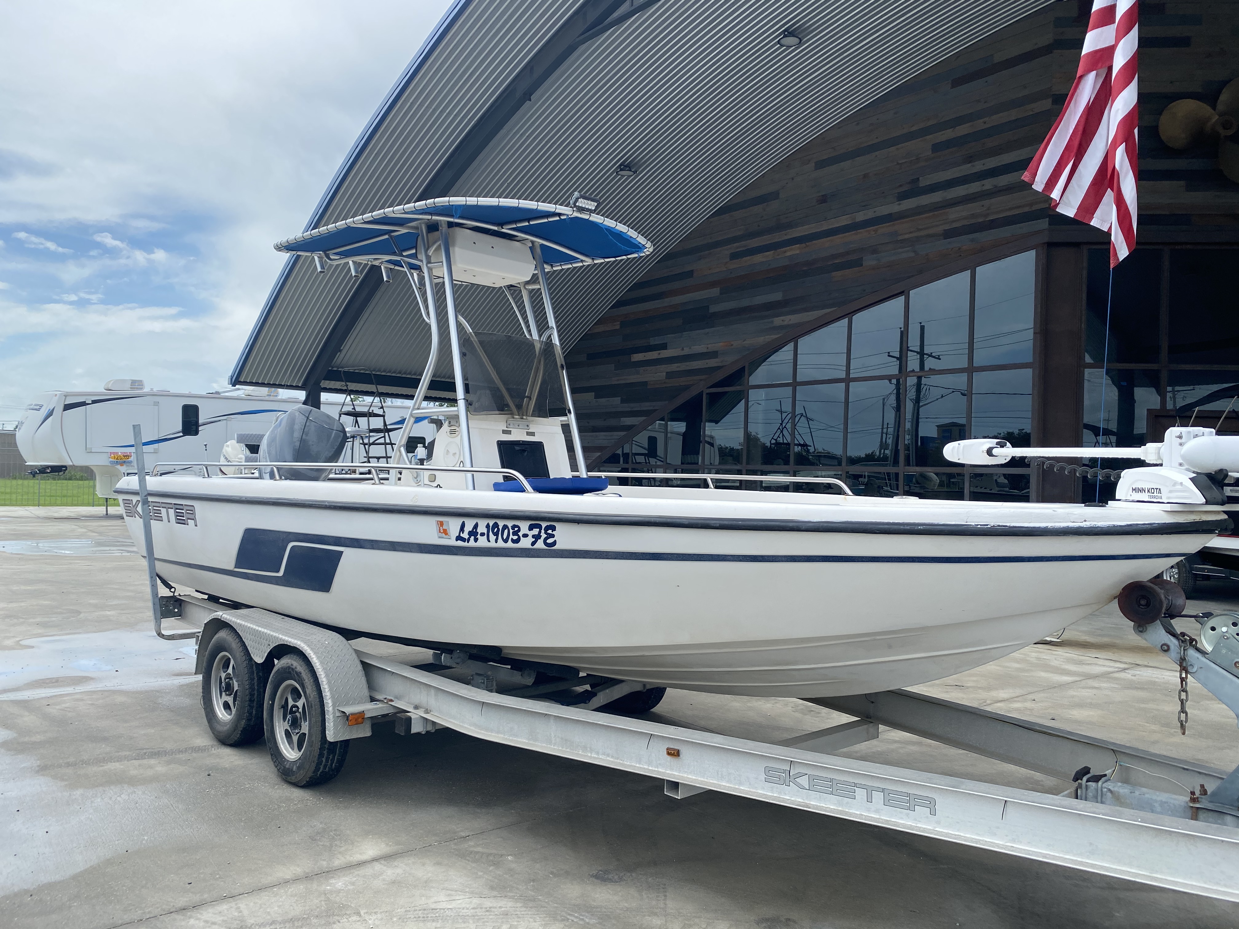 2001 Skeeter boat for sale, model of the boat is ZX22 & Image # 12 of 19