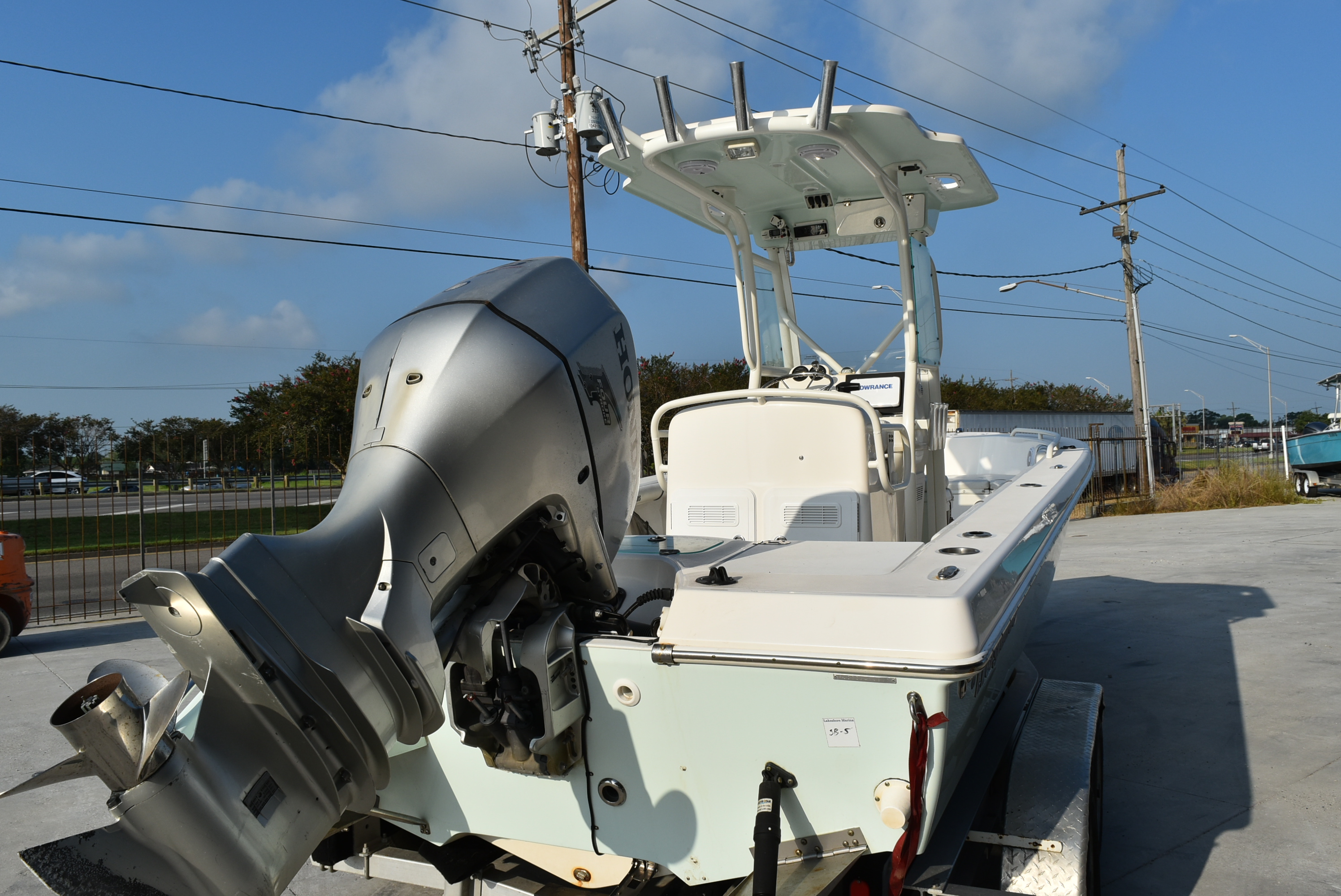 2007 Everglades boat for sale, model of the boat is 243 CC & Image # 2 of 15