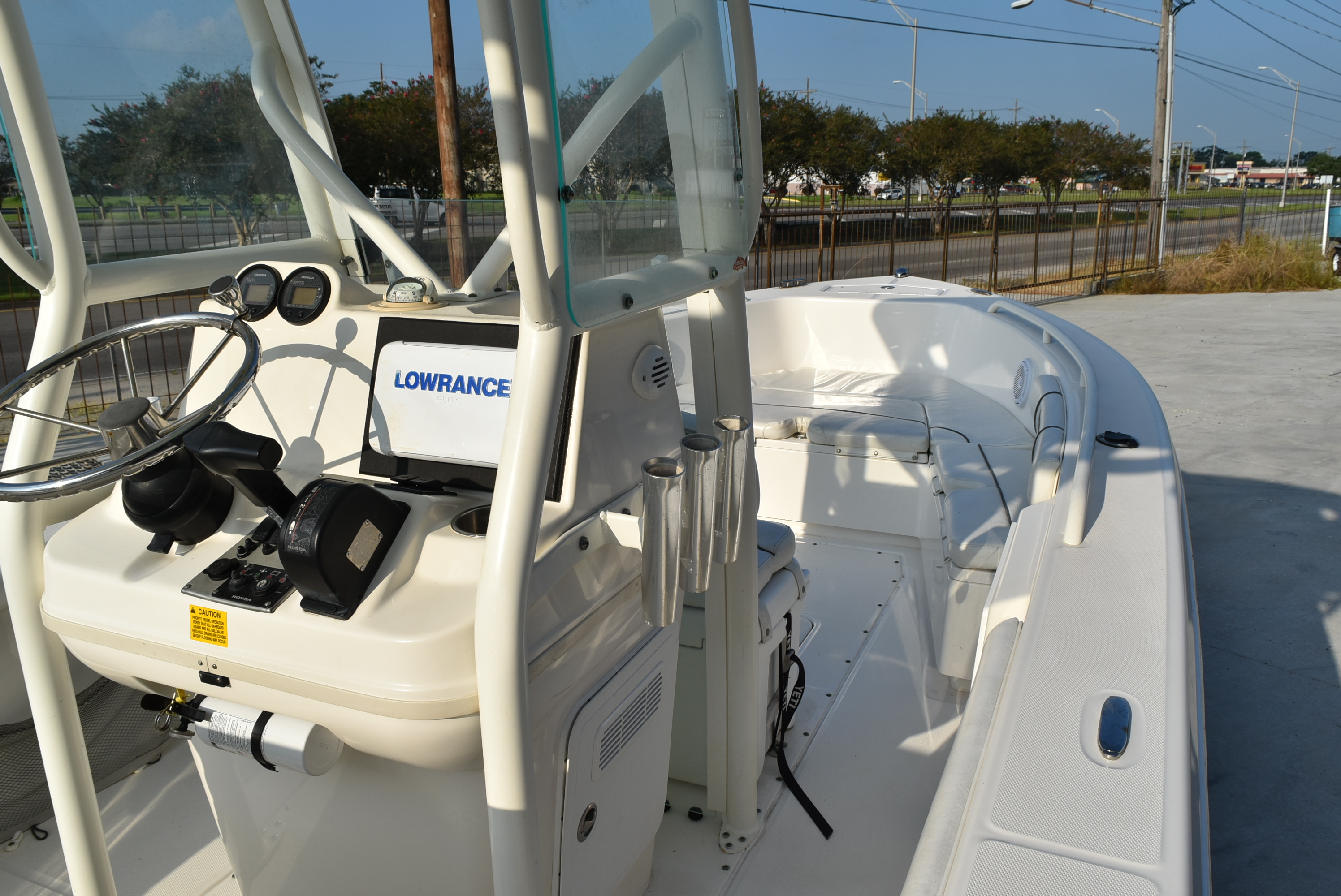 2007 Everglades boat for sale, model of the boat is 243 CC & Image # 13 of 15